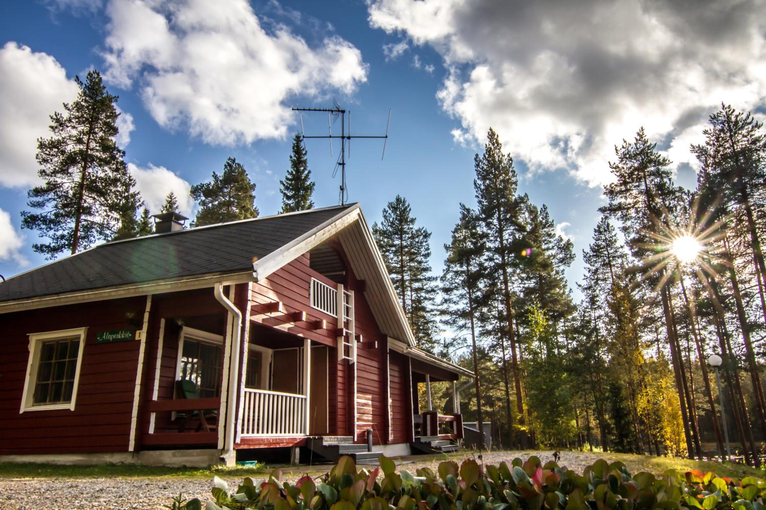 Lomaperkkiö Cottages