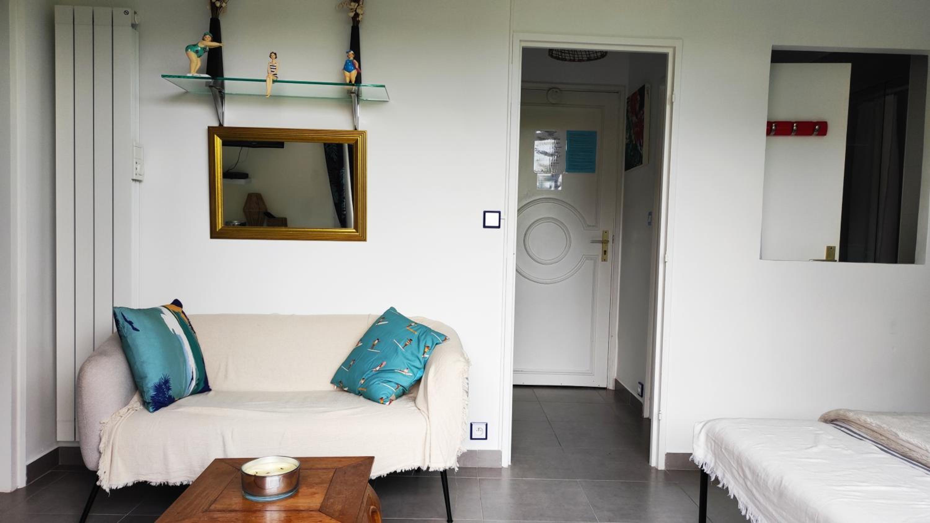 Belle Suite Apt view 3