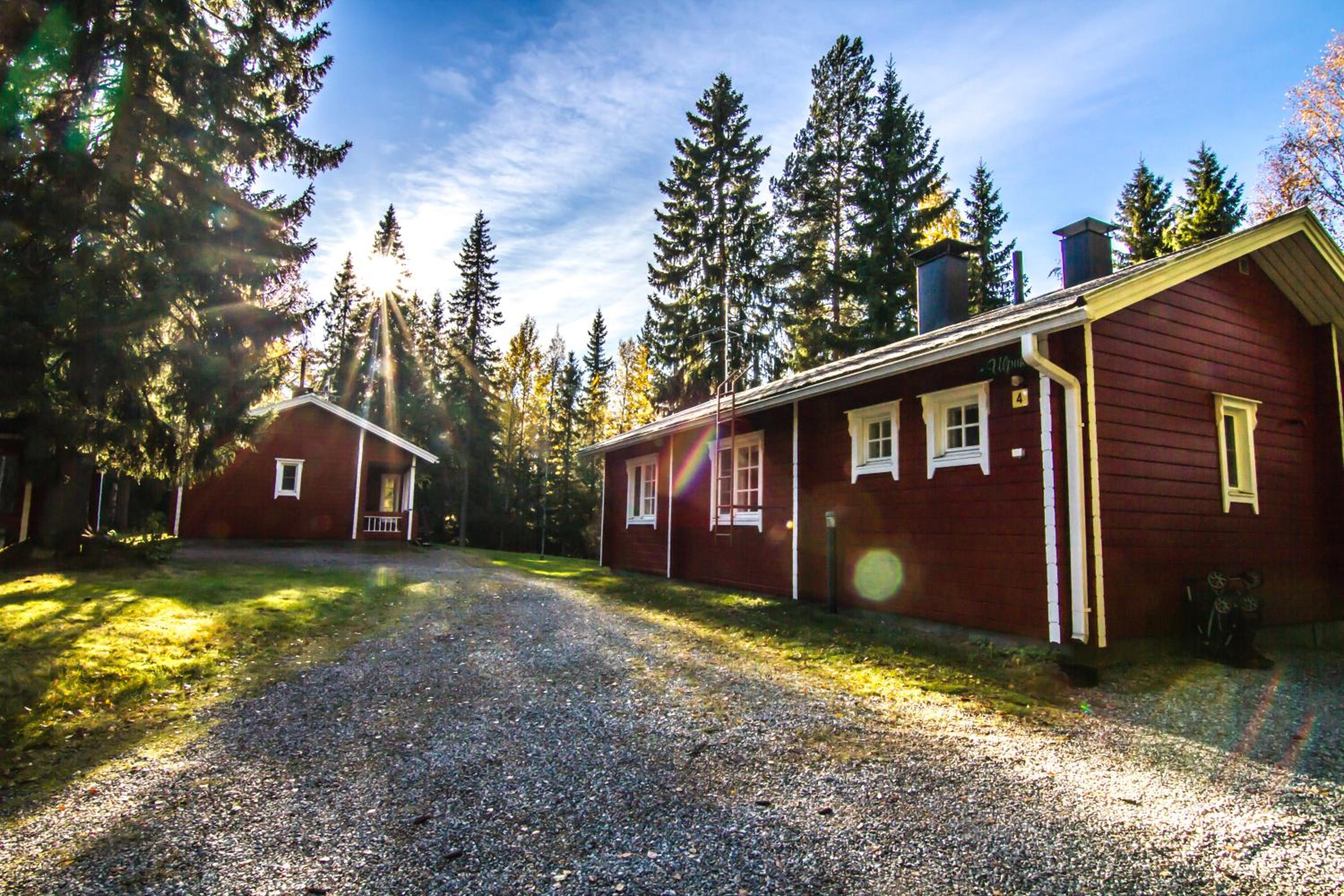 Lomaperkkiö Cottages