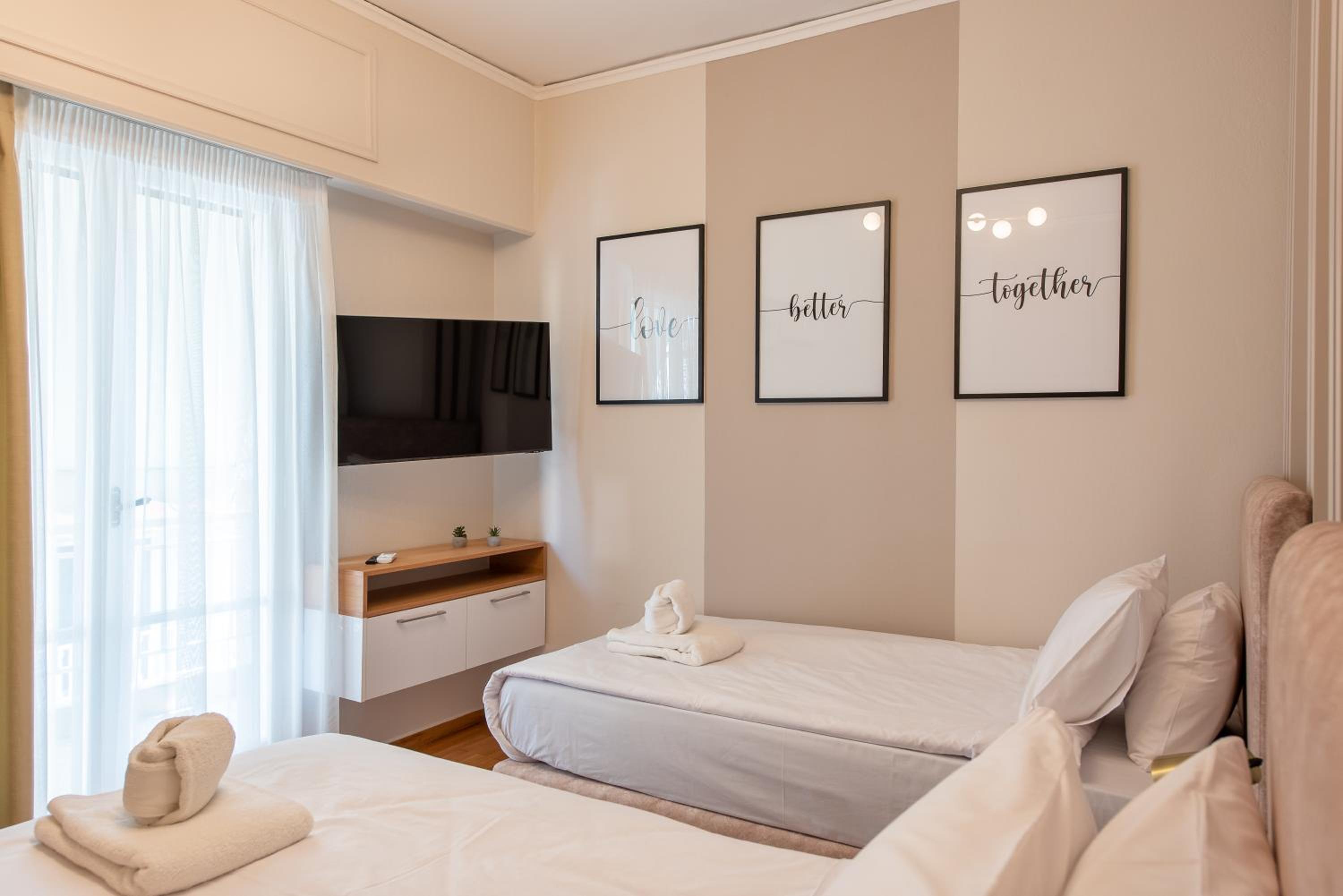 MEDLUXE LUXURY APARTMENT !