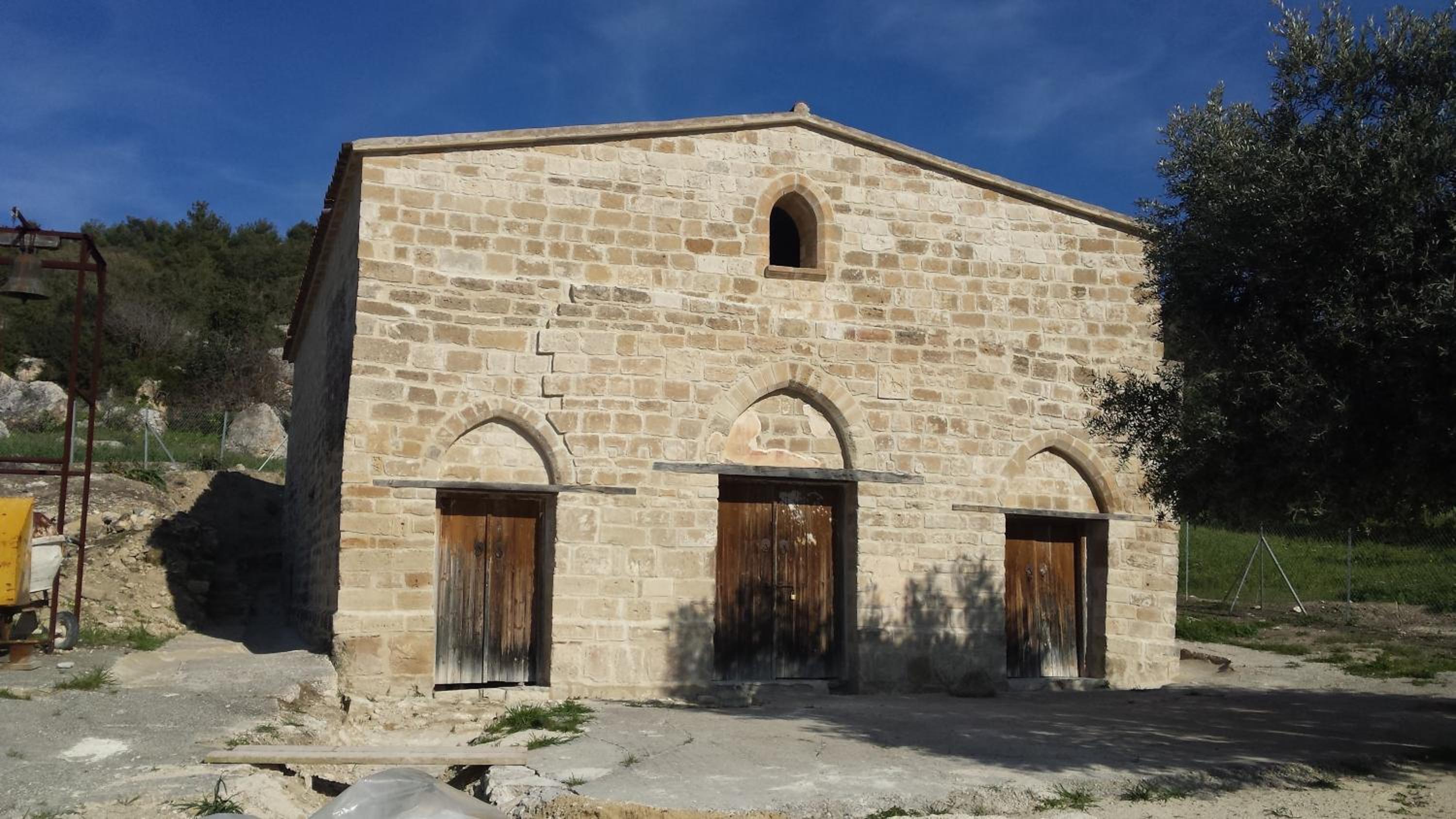 Pervolaris Cottages 2