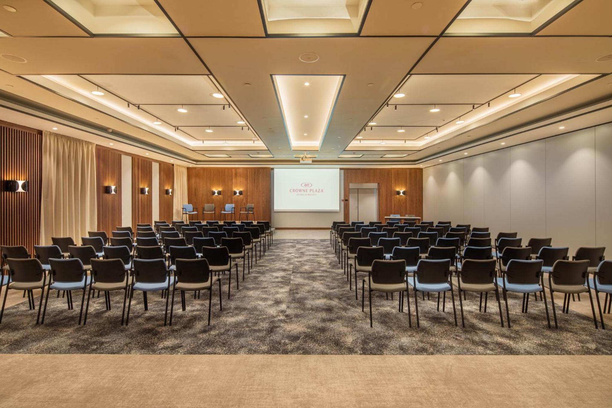Crowne Plaza Budapest by IHG 98
