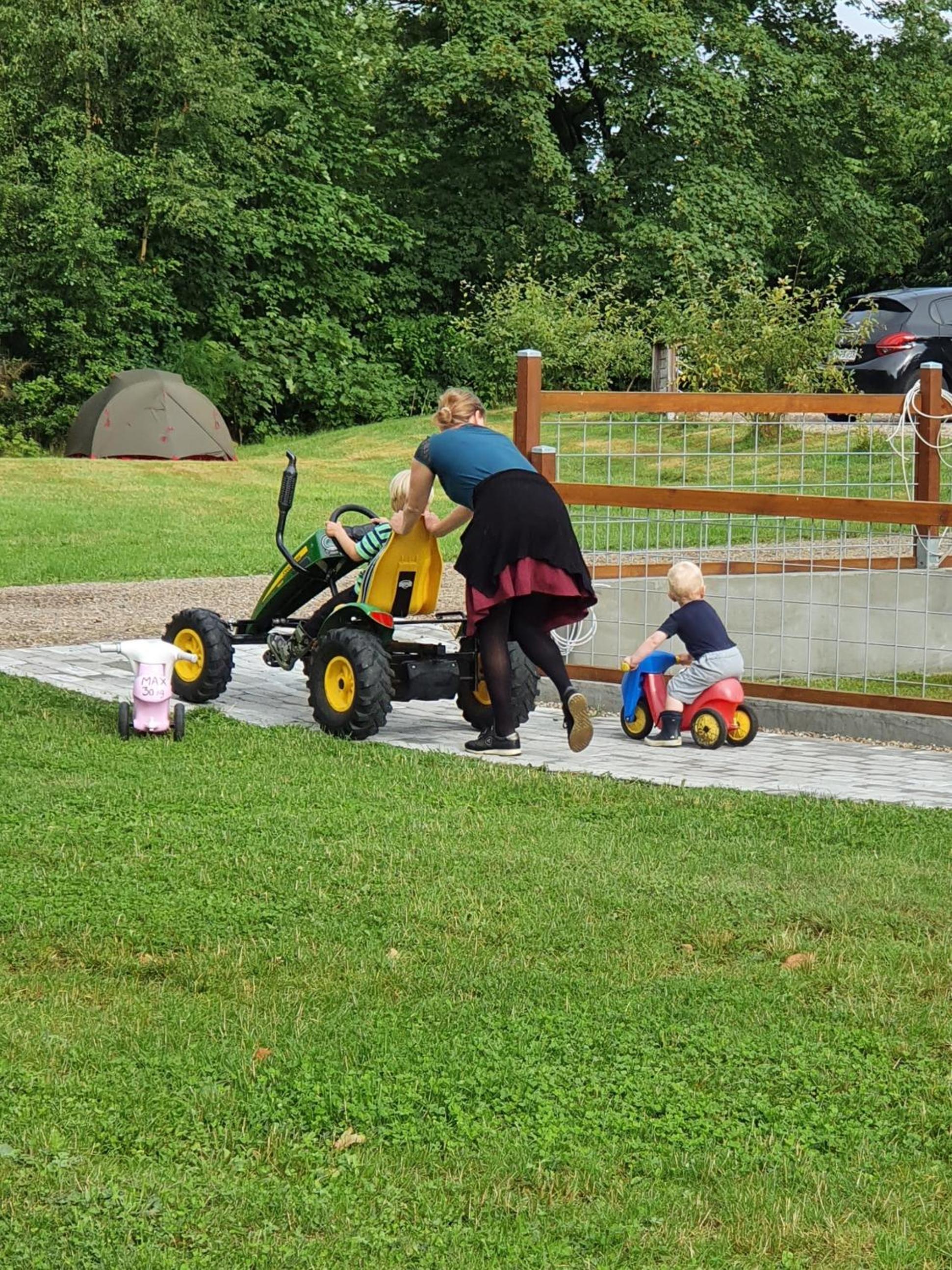 Photo 44