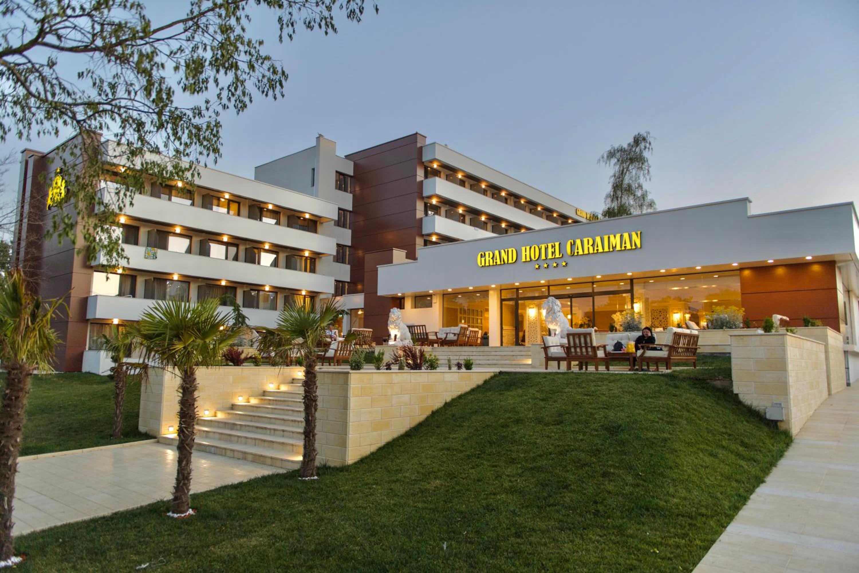 Hotel Grand Hotel Caraiman - Image 1