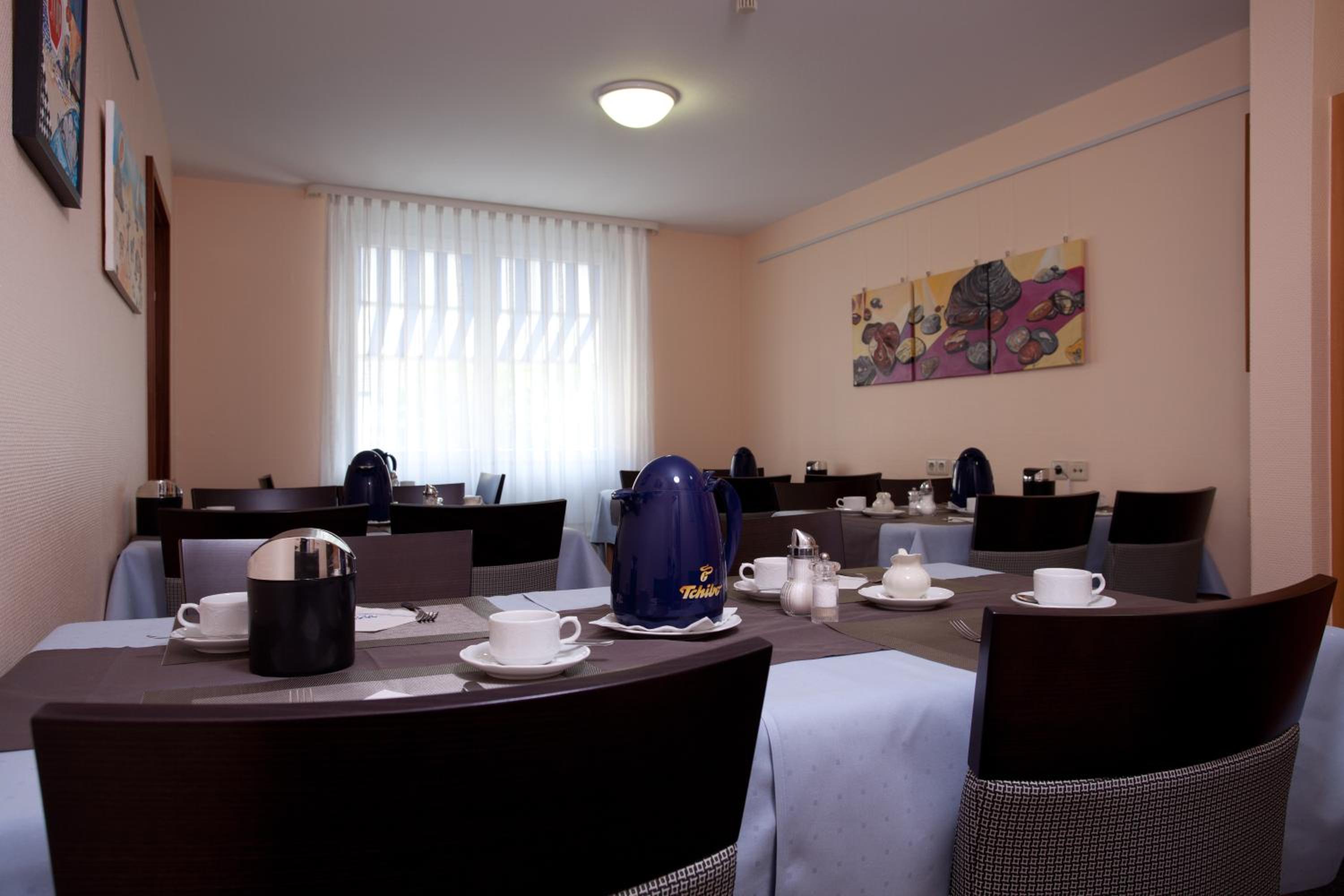 Sindelfingen Vacations - Akzent Hotel Torgauer Hof - Property Image 7