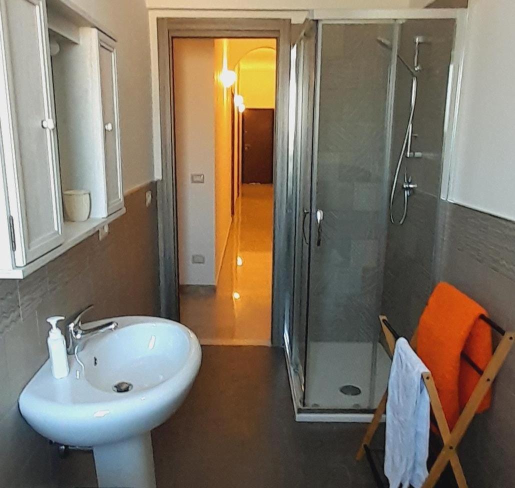 Sindaro house en Messina — bathroom