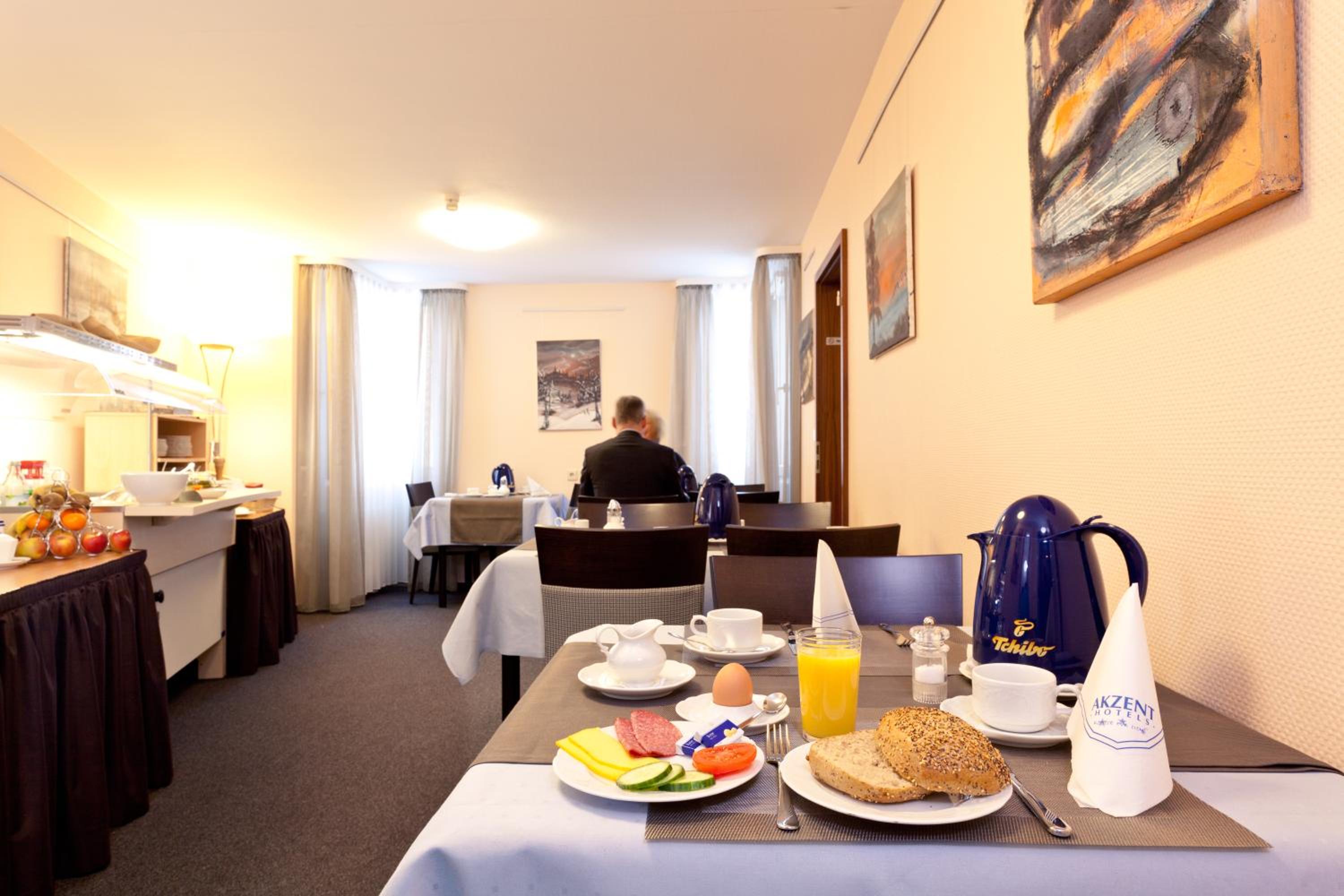 Sindelfingen Vacations - Akzent Hotel Torgauer Hof - Property Image 6