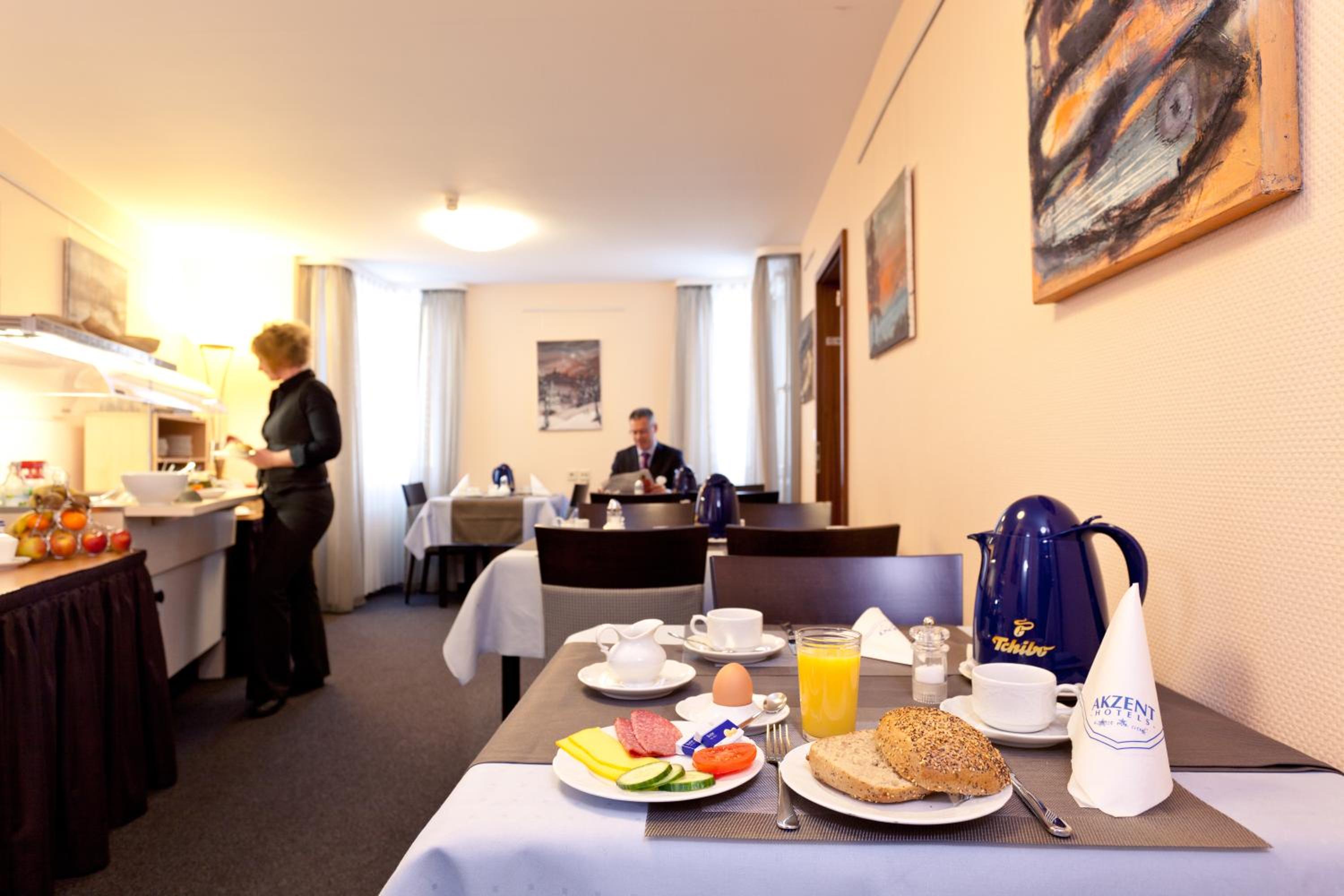 Sindelfingen Vacations - Akzent Hotel Torgauer Hof - Property Image 4
