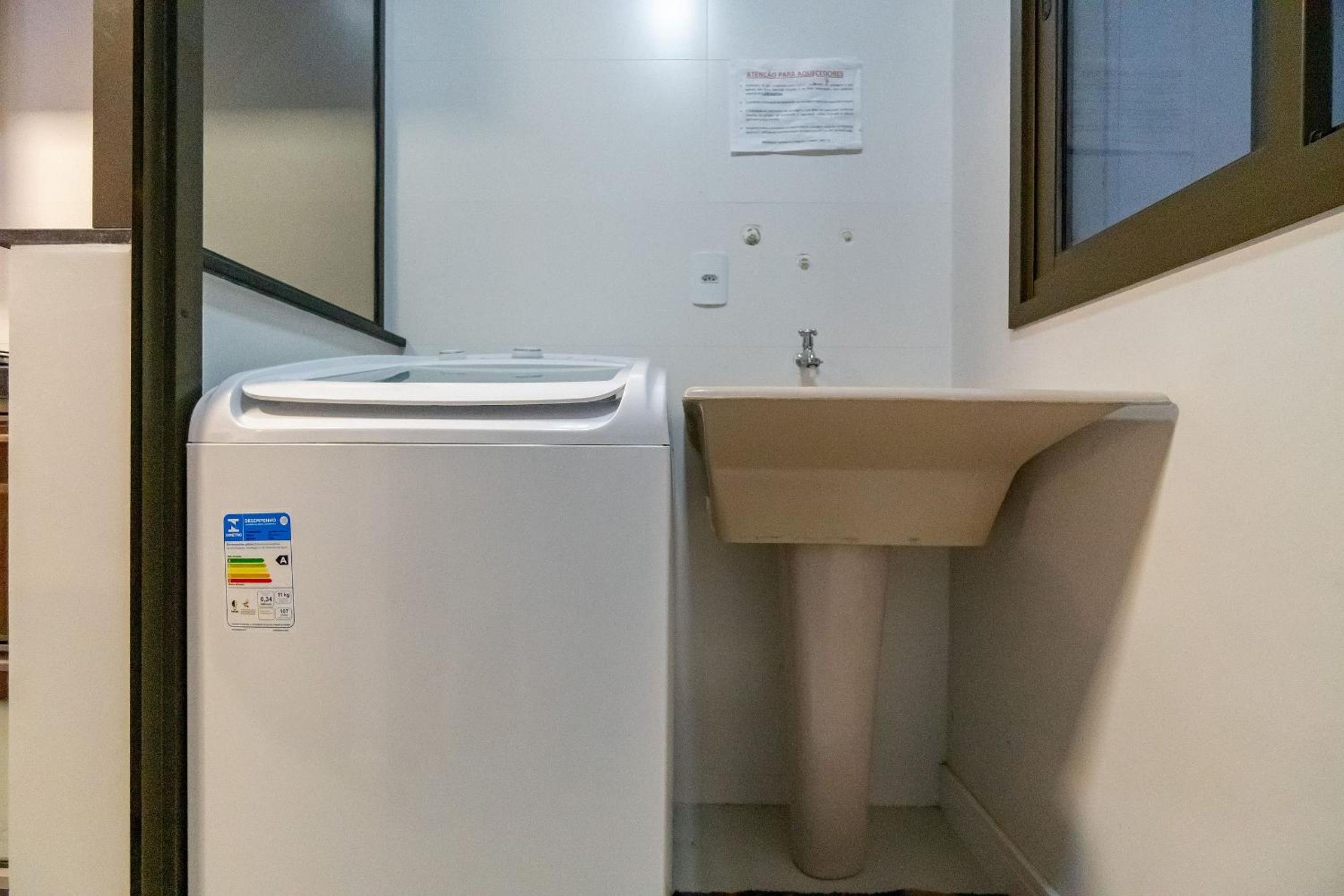 Elegante Apartamento no Centro de Bombinhas, 200m da Praia