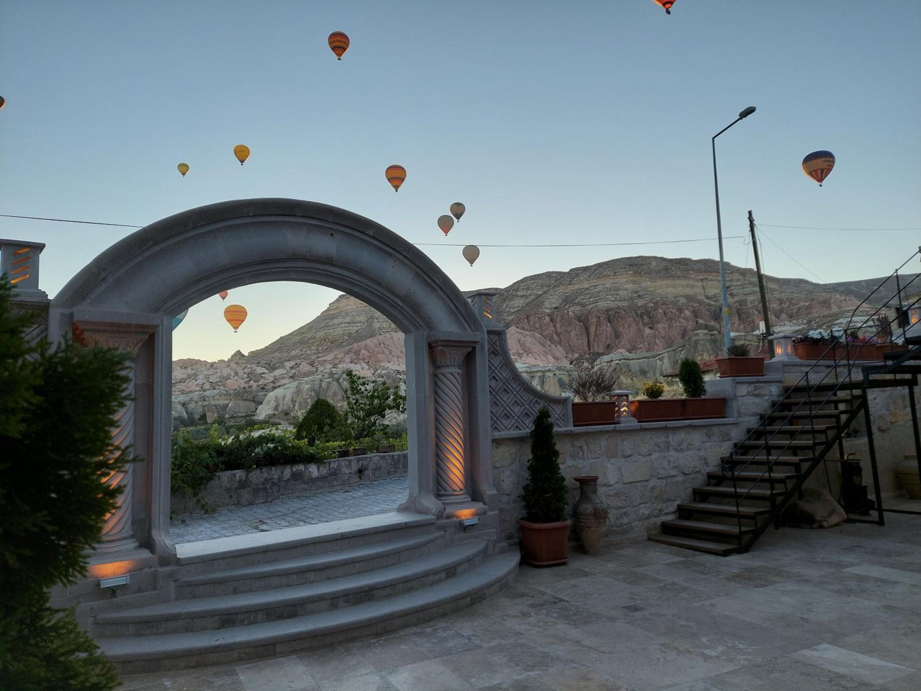 Underground Cave Suites Hotel - Image 29