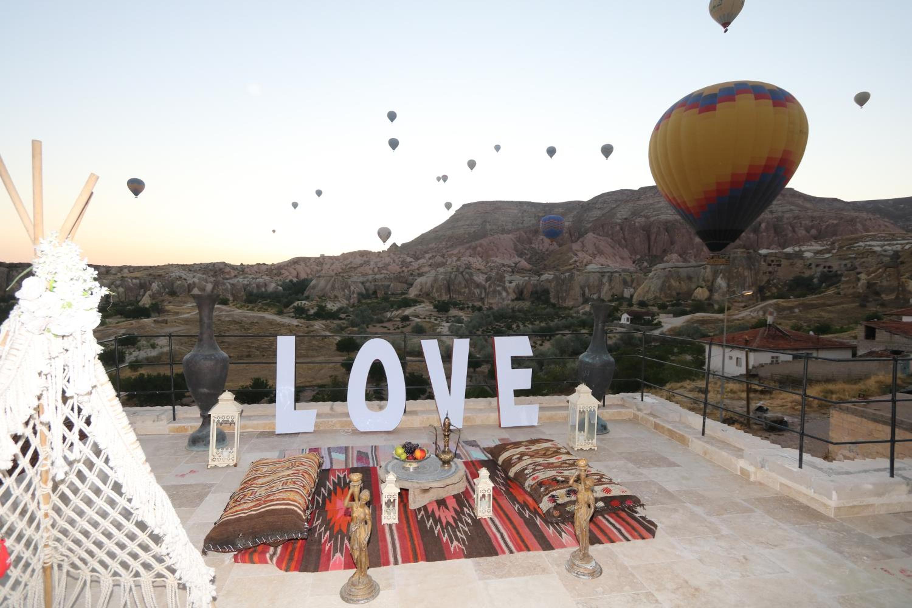 Underground Cave Suites Hotel - Image 32