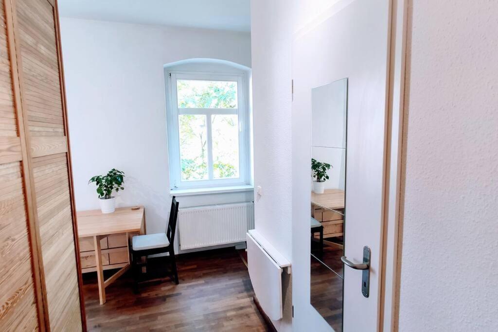 Modern Studio08 with big balcony in the Neustadt