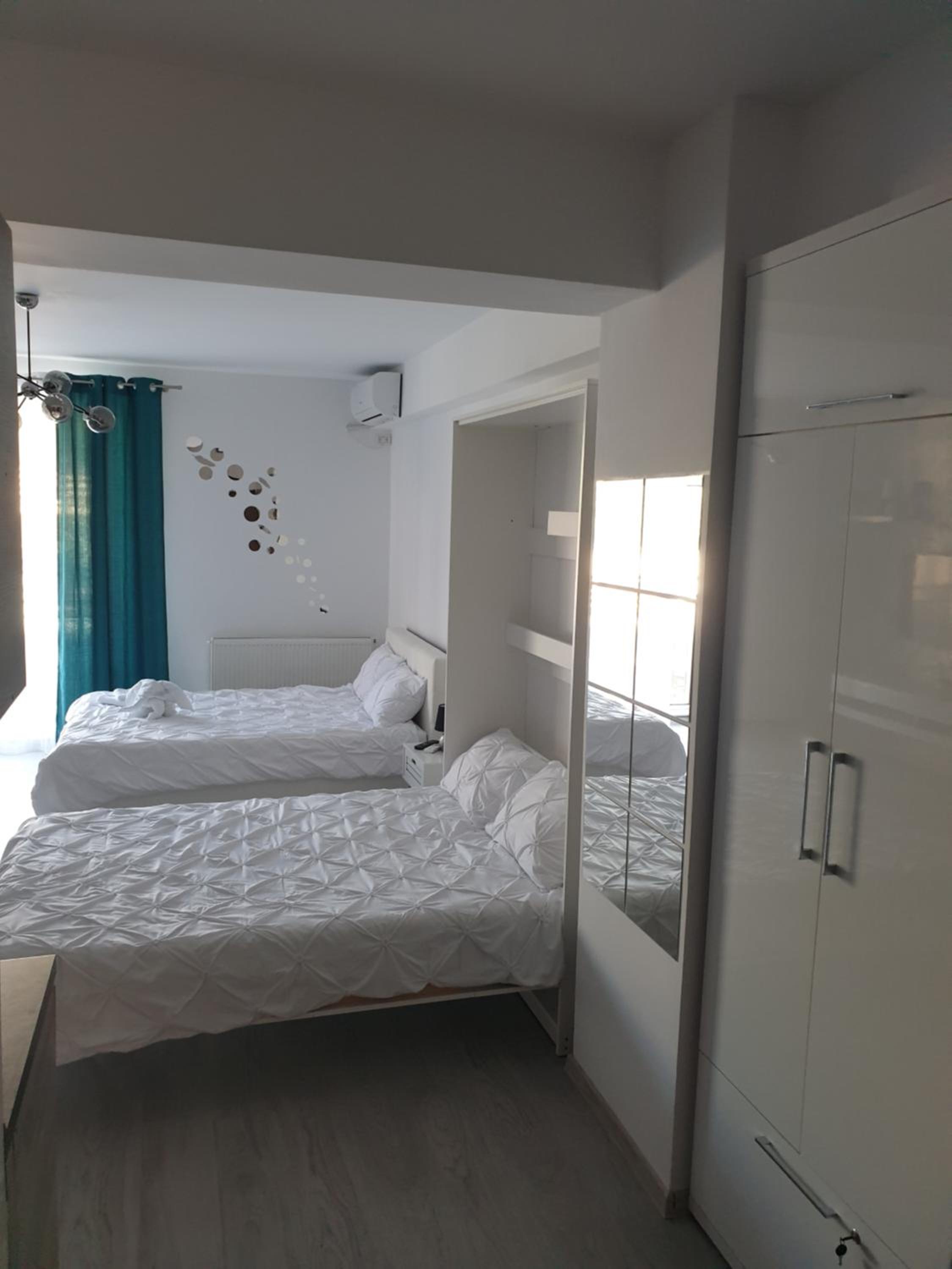 Delux Studio Mamaia Nord view 5
