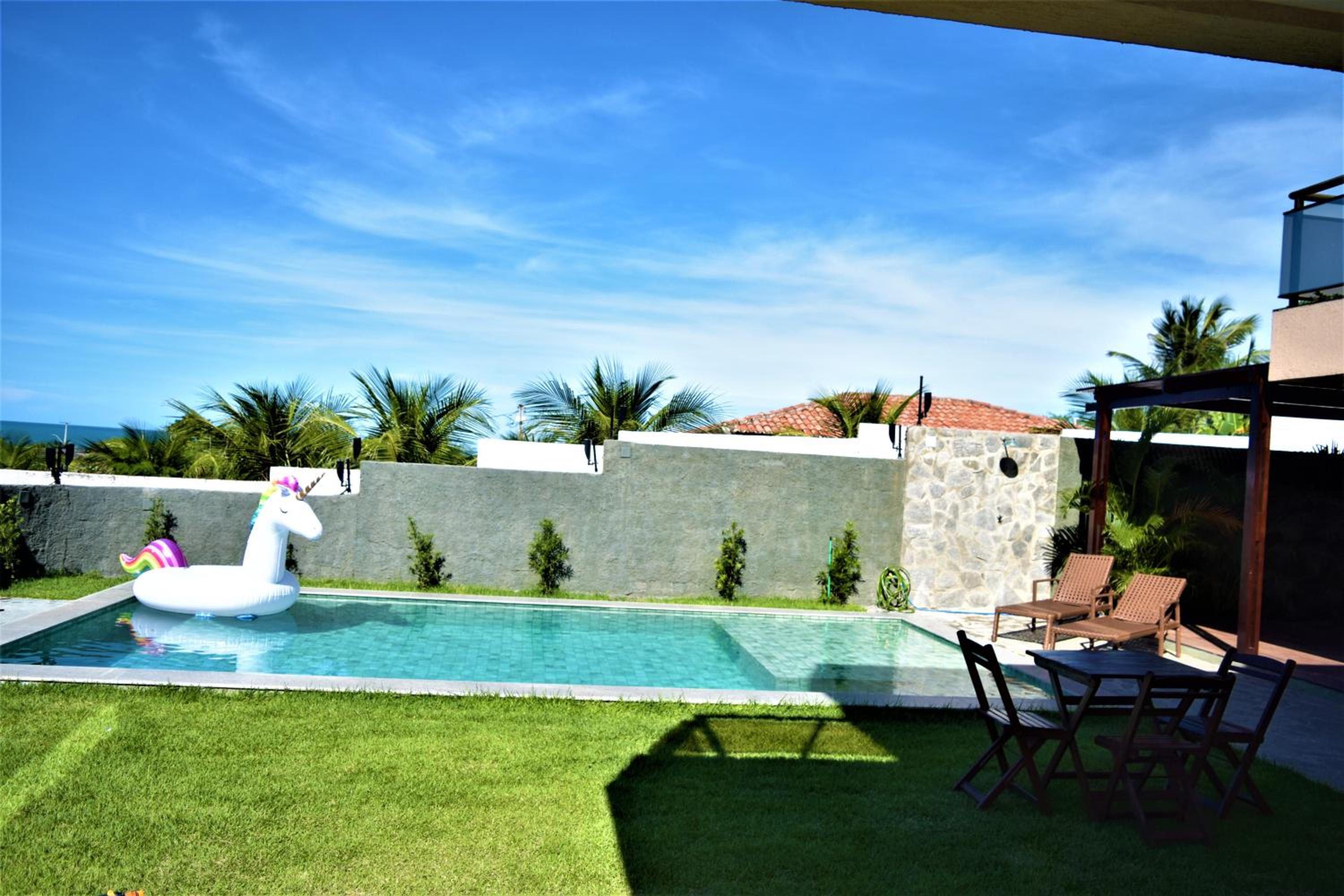 LUXURIOUS NEW HOUSE, UNFORGETABLE EXPERIENCE.