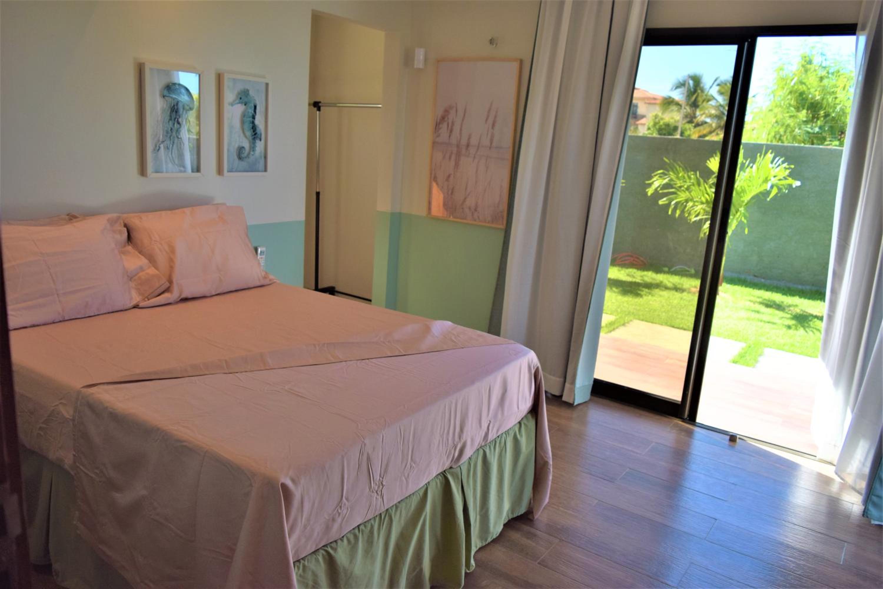LUXURIOUS NEW HOUSE, UNFORGETABLE EXPERIENCE.