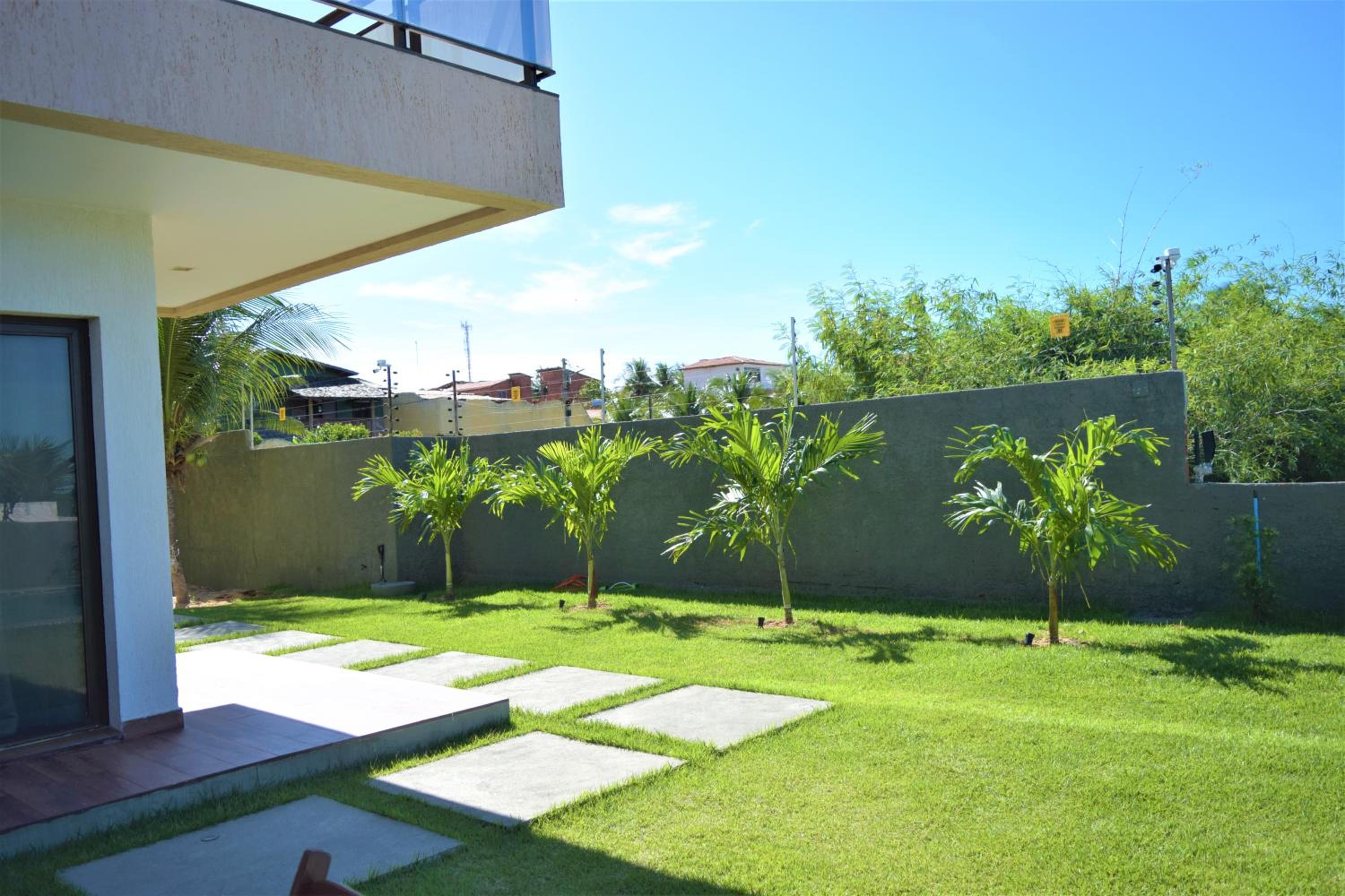 LUXURIOUS NEW HOUSE, UNFORGETABLE EXPERIENCE.