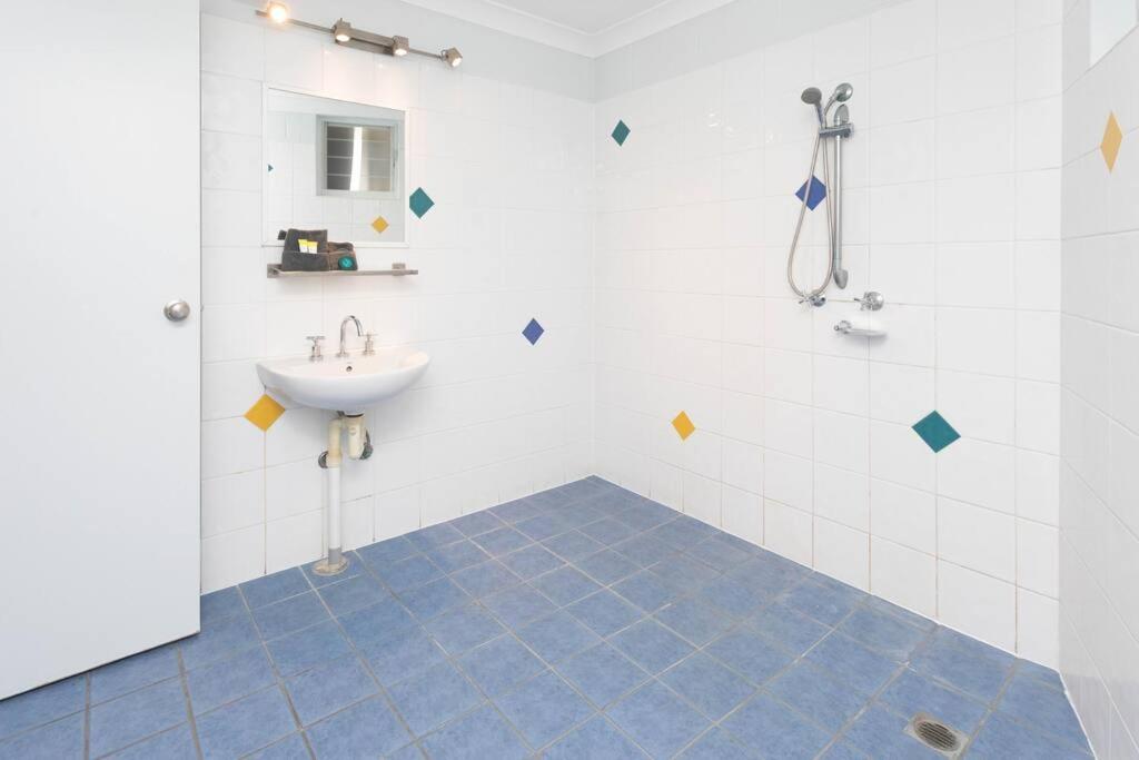 Airlie Sun & Sand Accommodation #4
