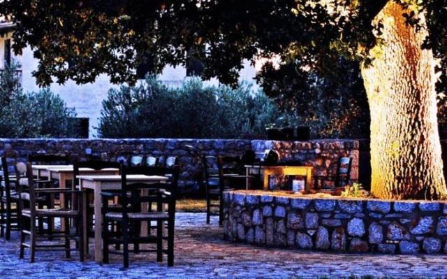 Vlyhada Guesthouse view 4