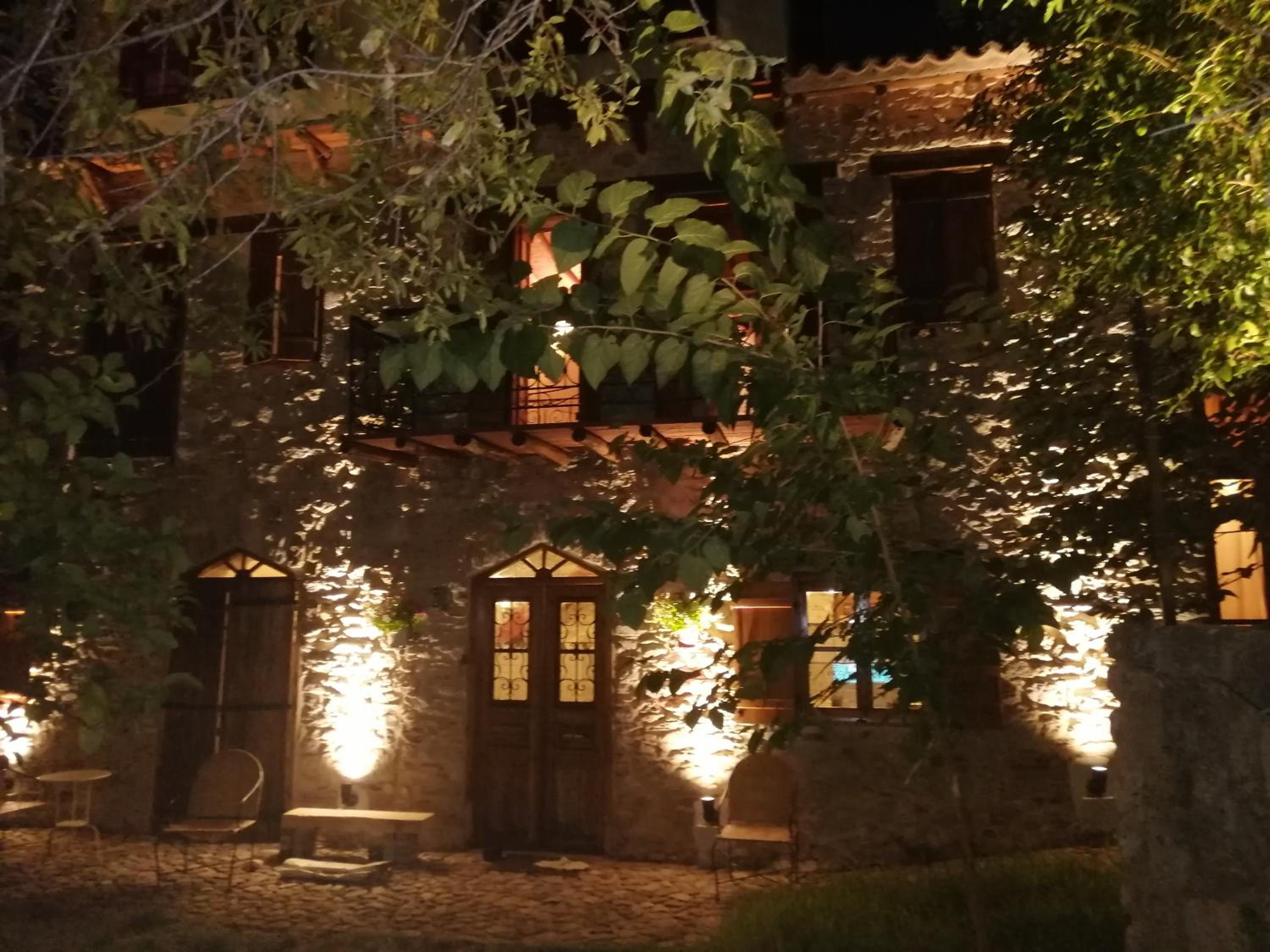 Large Stone Villa with garden. view 3