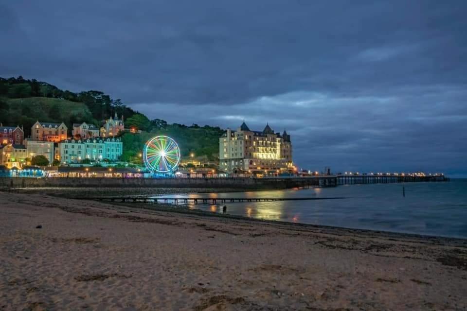 Hotel Traeth Teras (beach Terrace)