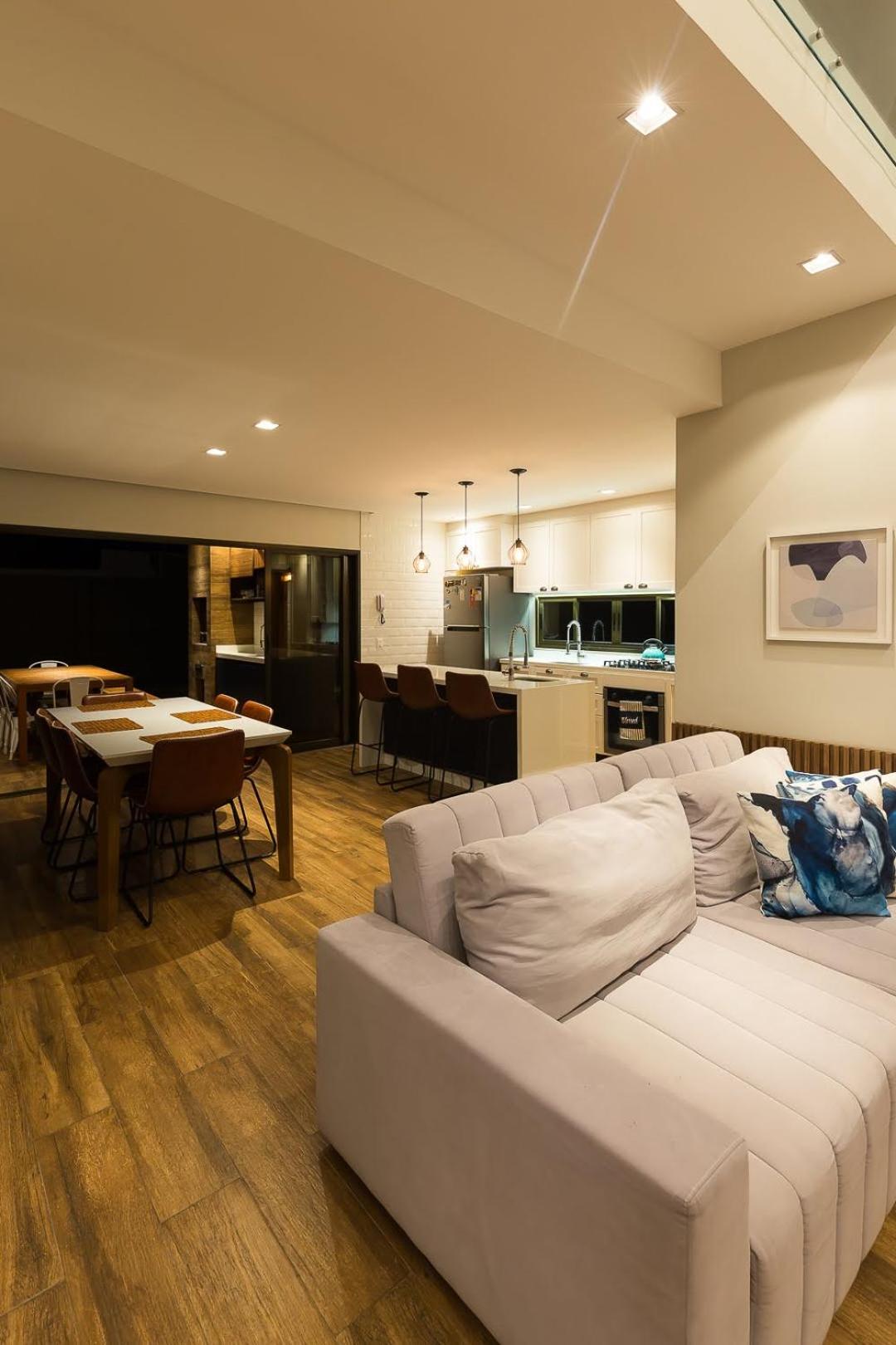 LUXURIOUS NEW HOUSE, UNFORGETABLE EXPERIENCE.