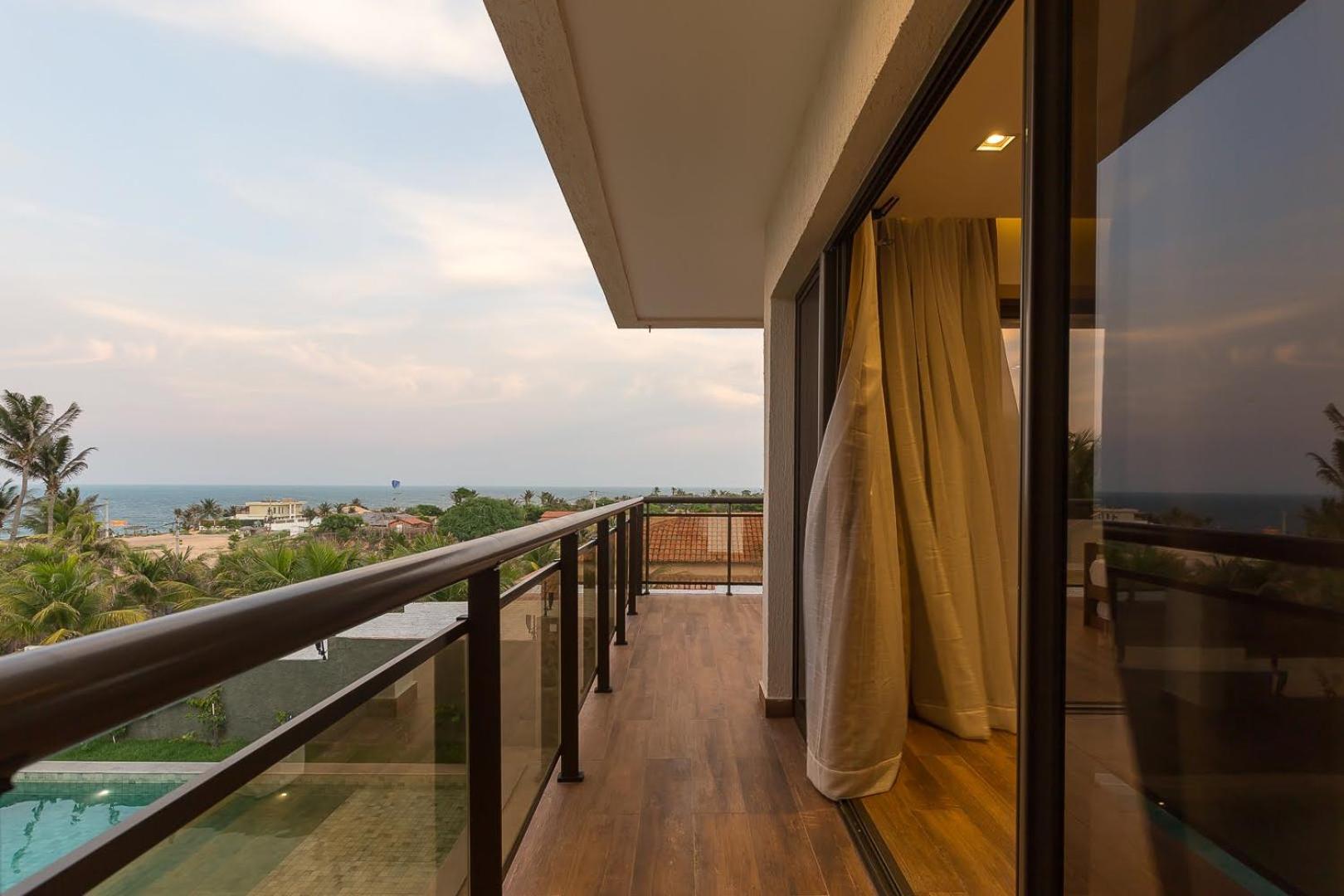 LUXURIOUS NEW HOUSE, UNFORGETABLE EXPERIENCE.