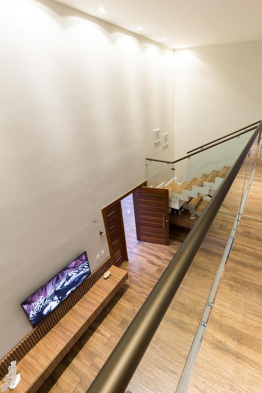 LUXURIOUS NEW HOUSE, UNFORGETABLE EXPERIENCE.