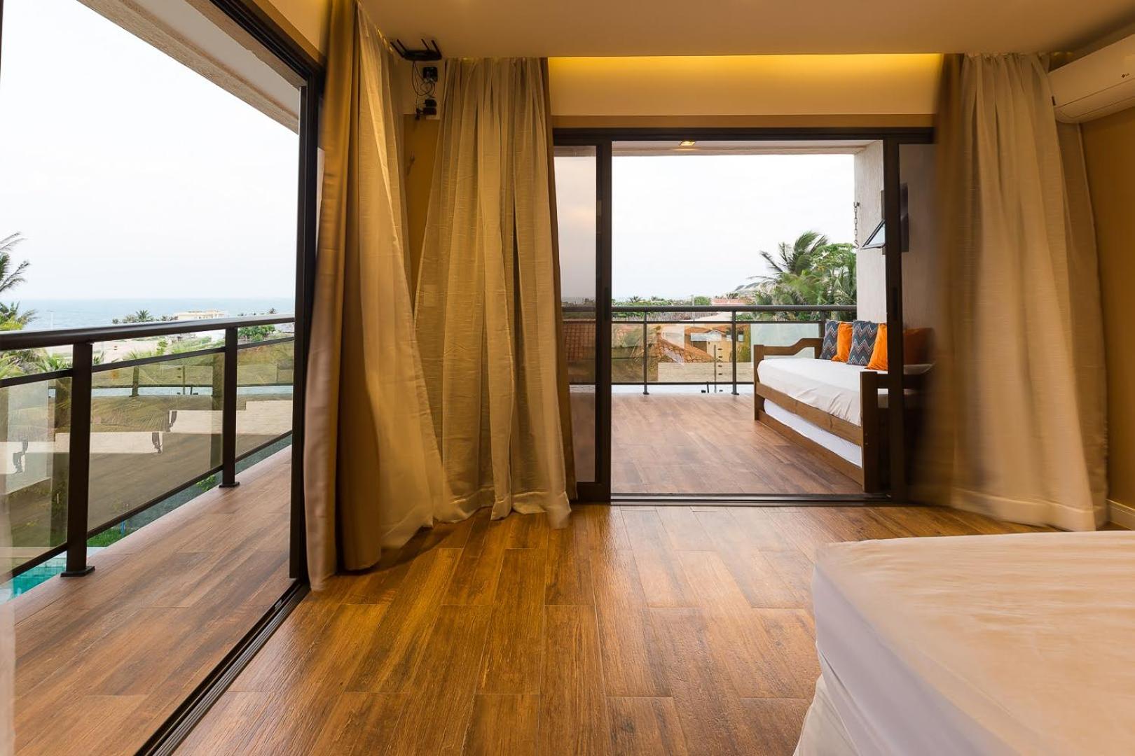LUXURIOUS NEW HOUSE, UNFORGETABLE EXPERIENCE.