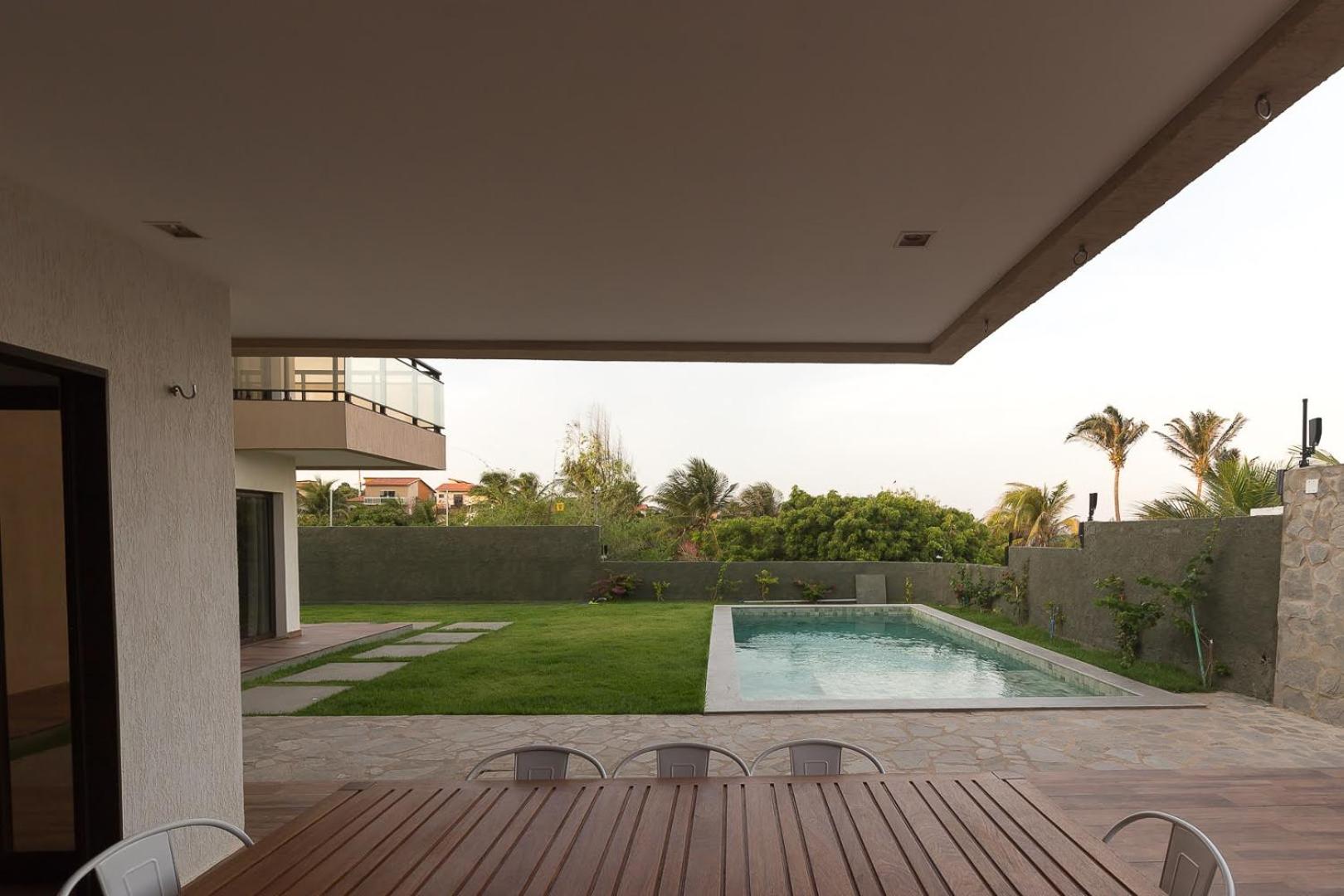 LUXURIOUS NEW HOUSE, UNFORGETABLE EXPERIENCE.
