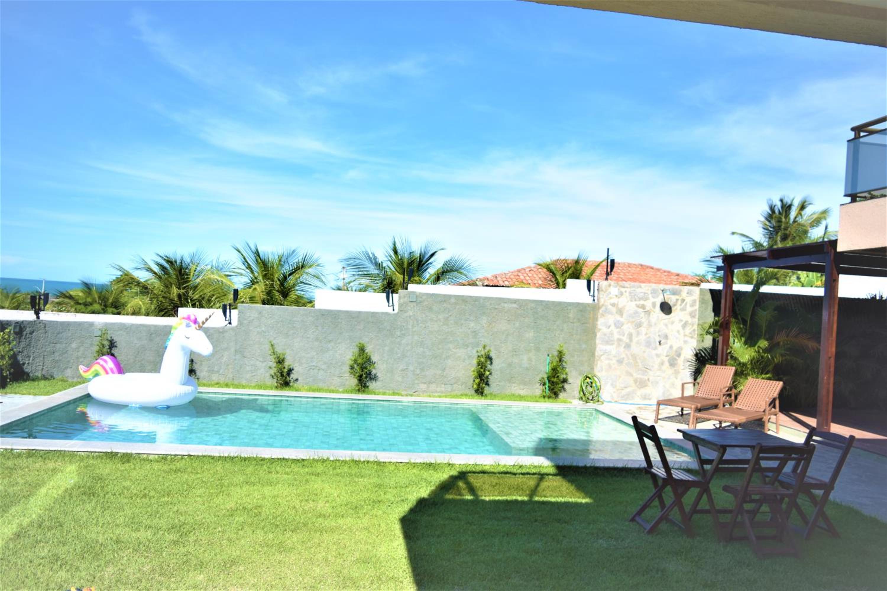 LUXURIOUS NEW HOUSE, UNFORGETABLE EXPERIENCE.