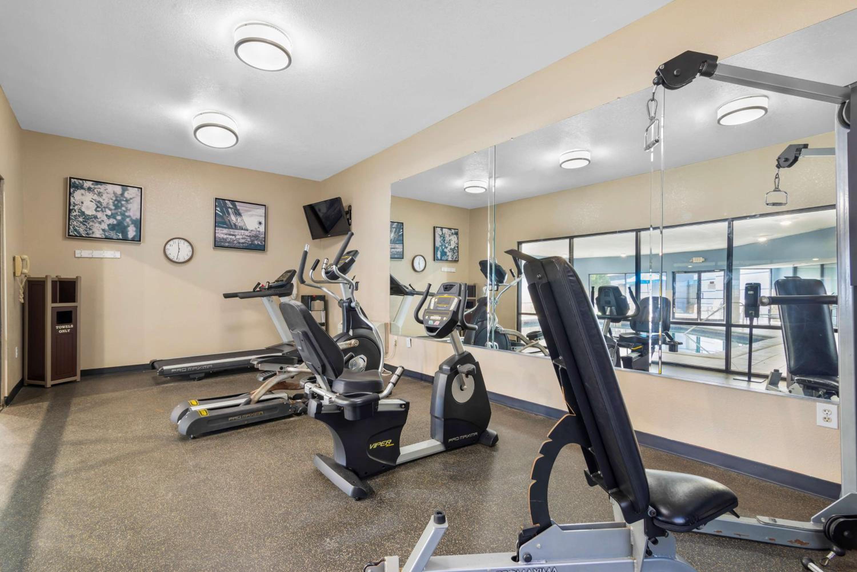 Best Western Plus McDonough Inn & Suites
