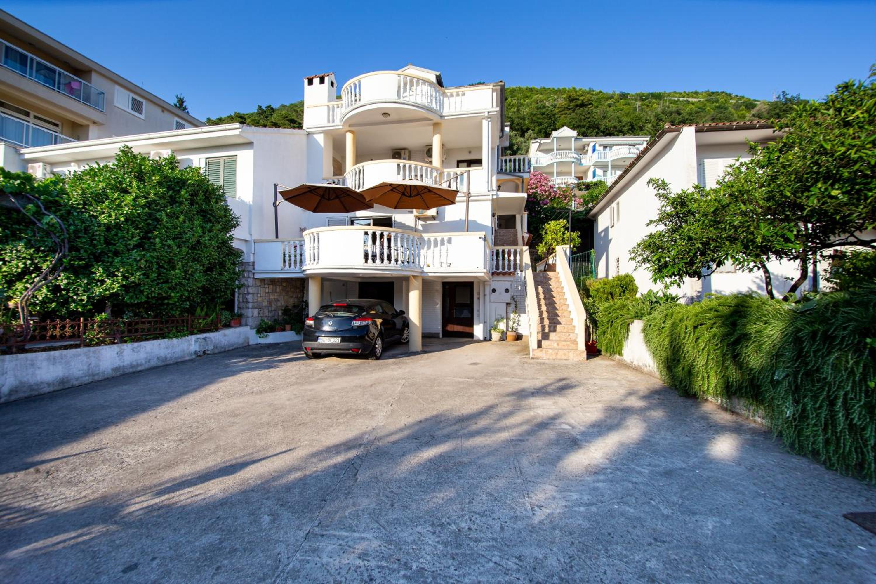 Villa Vojnic view 2