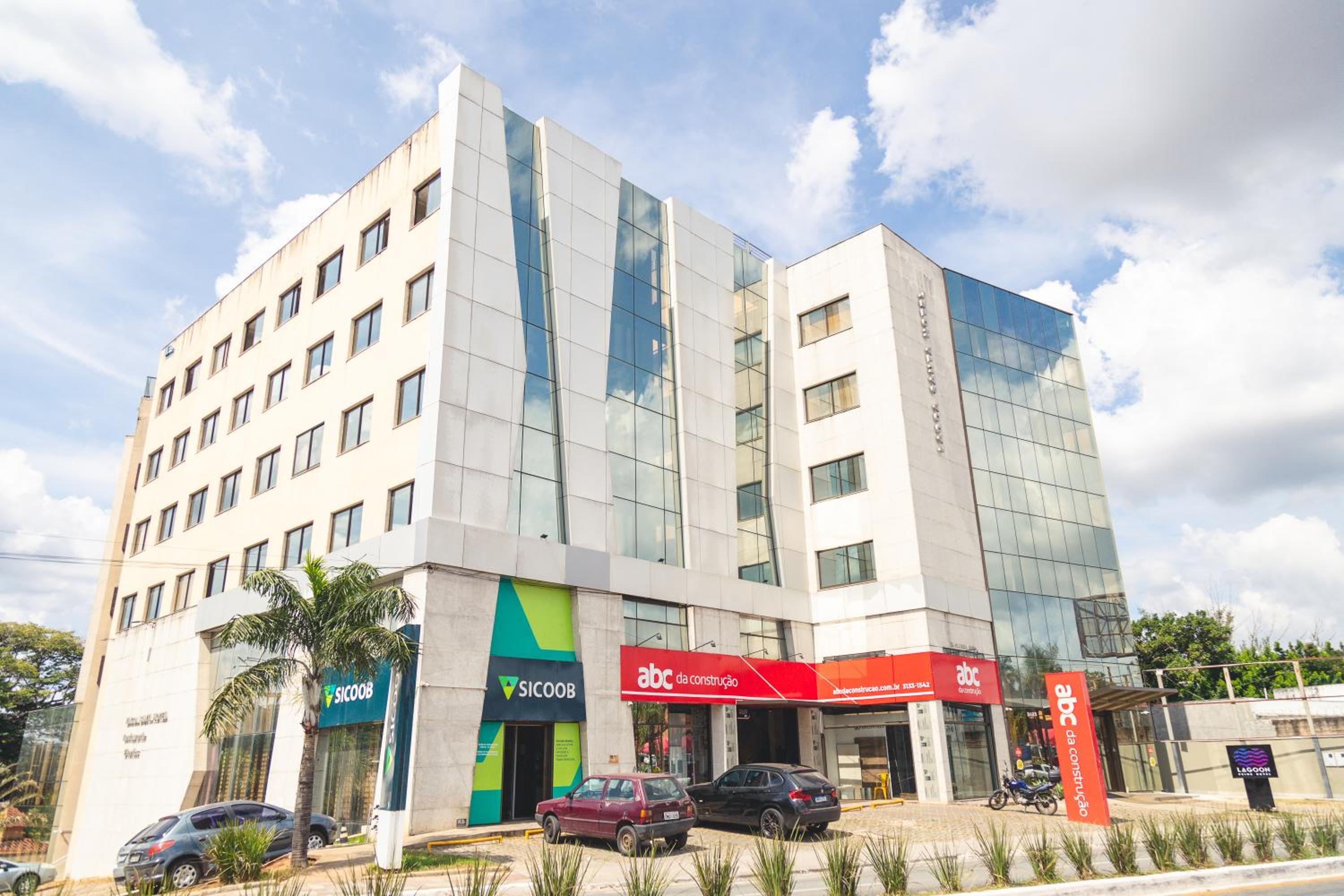 Lagoon Prime Hotel