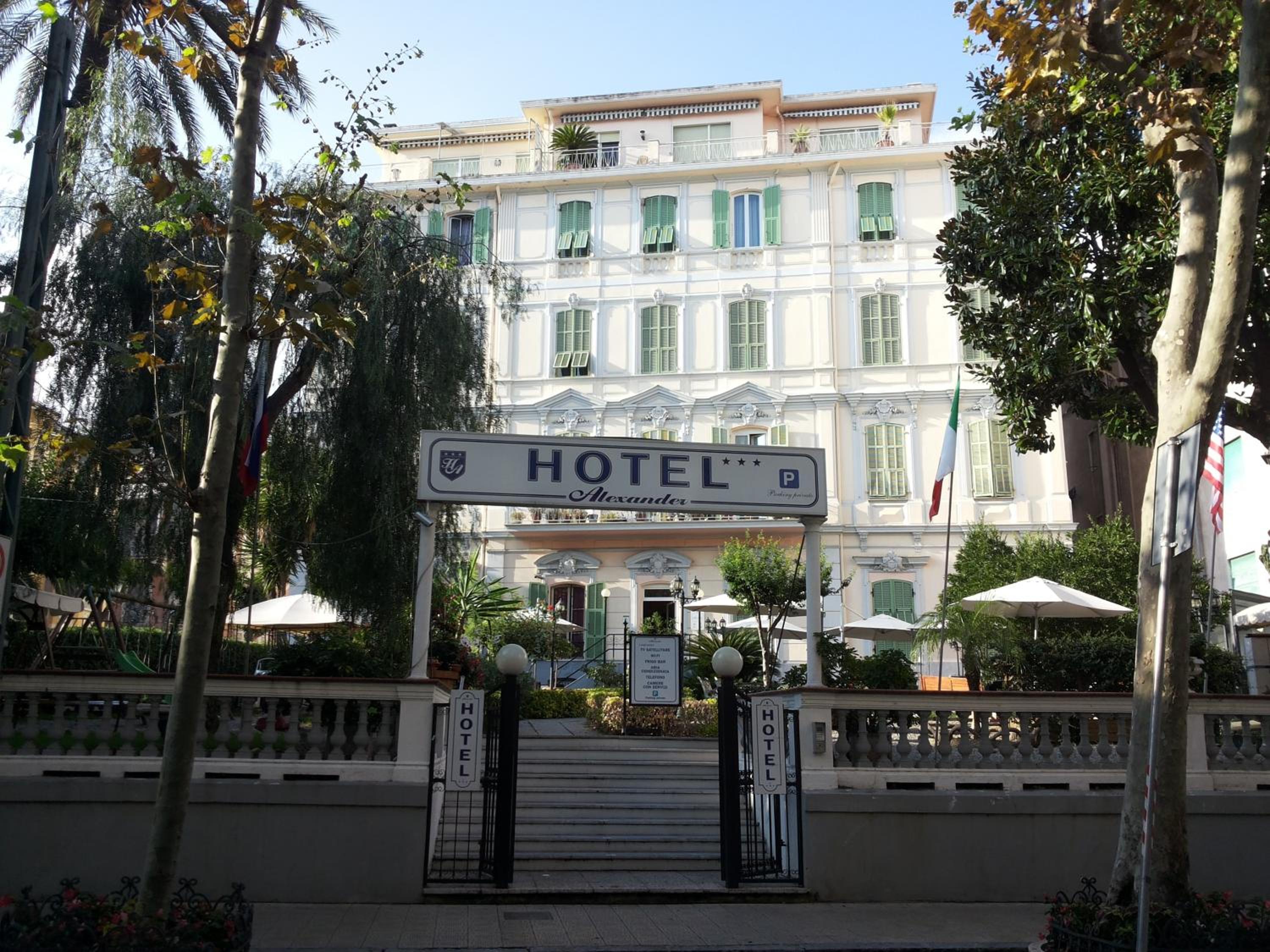Hotel Alexander & Spa - Image 1