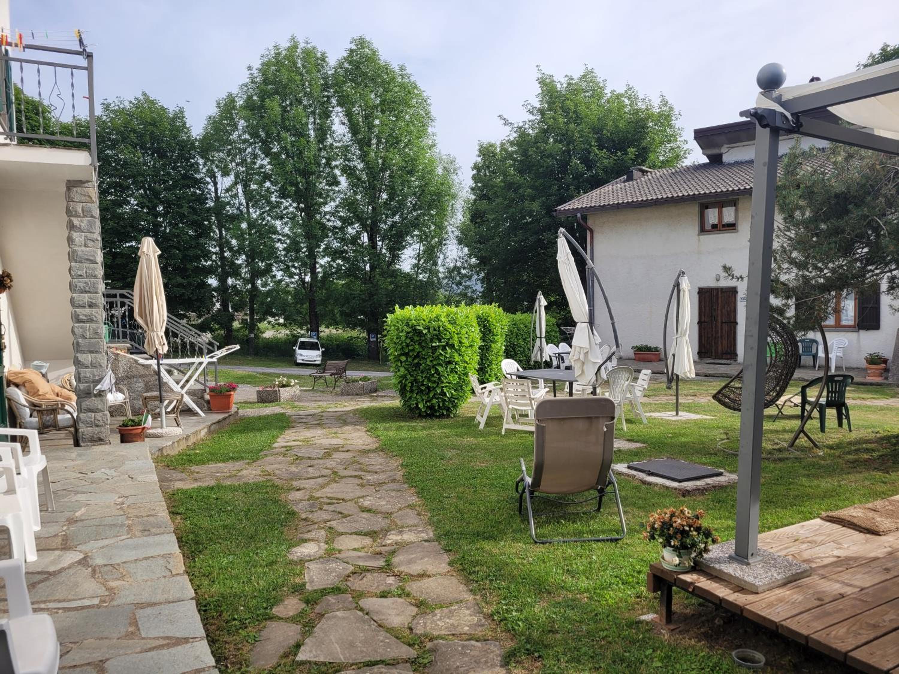 Photo 12