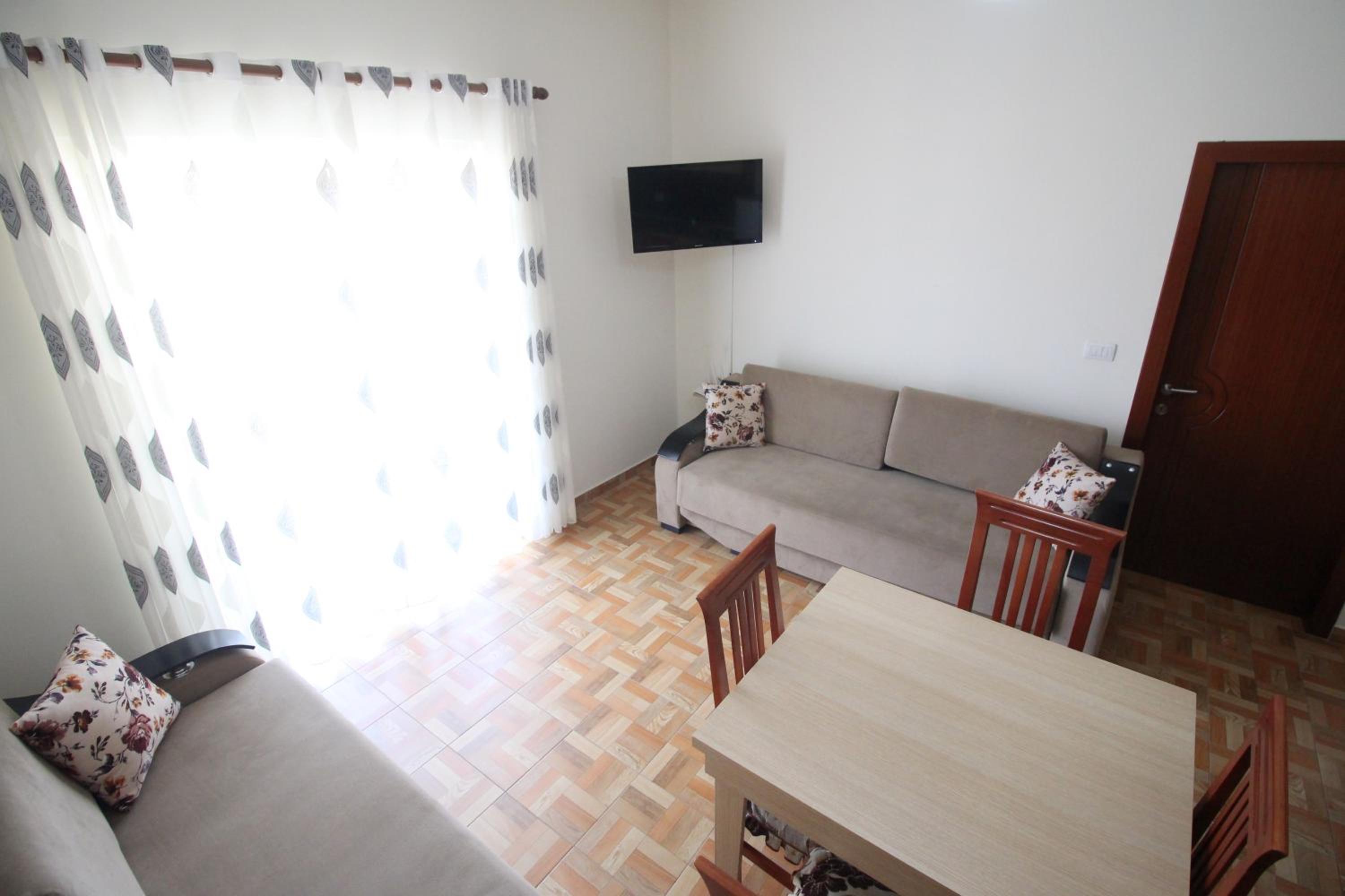 Doka Center Apartments