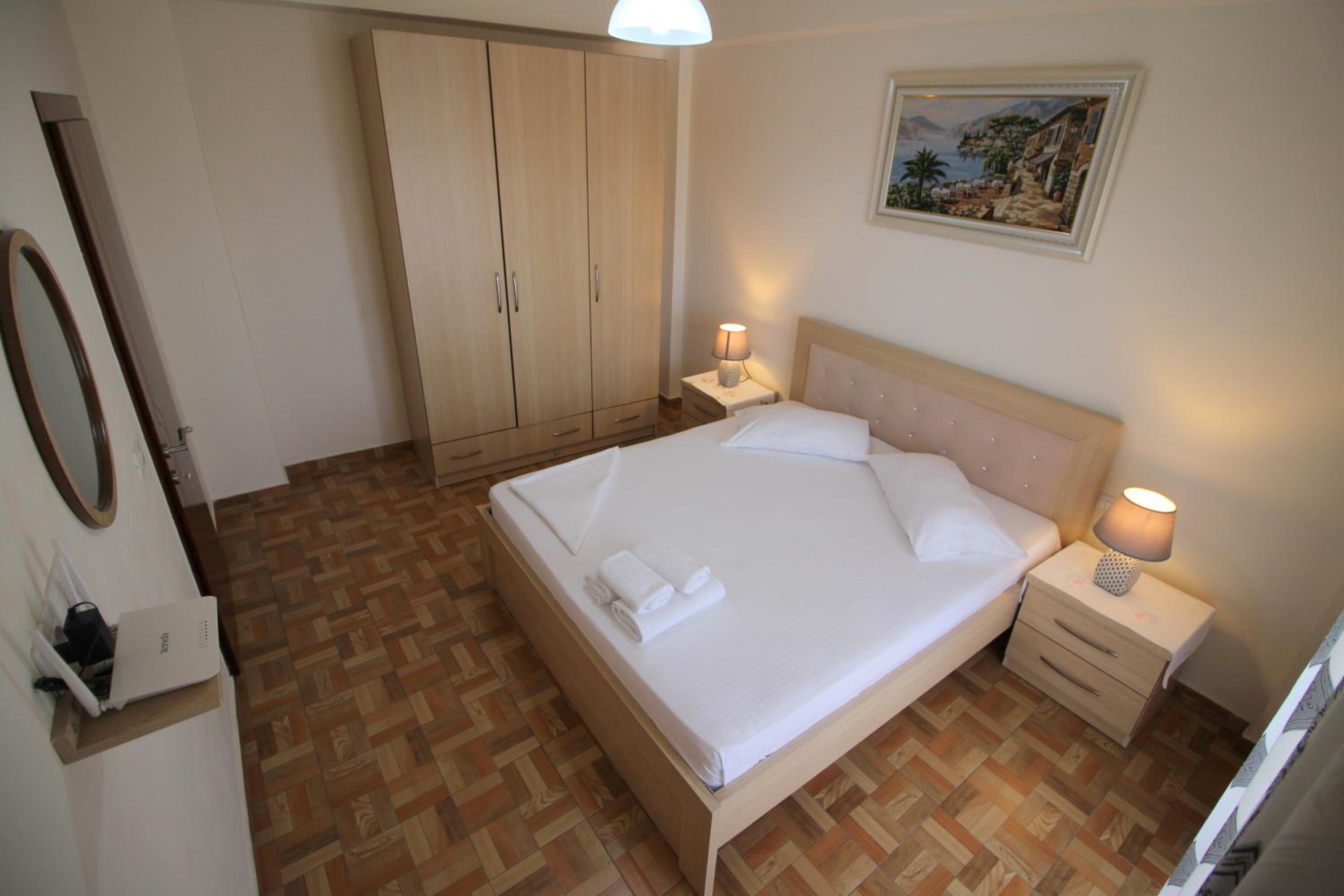 Doka Center Apartments