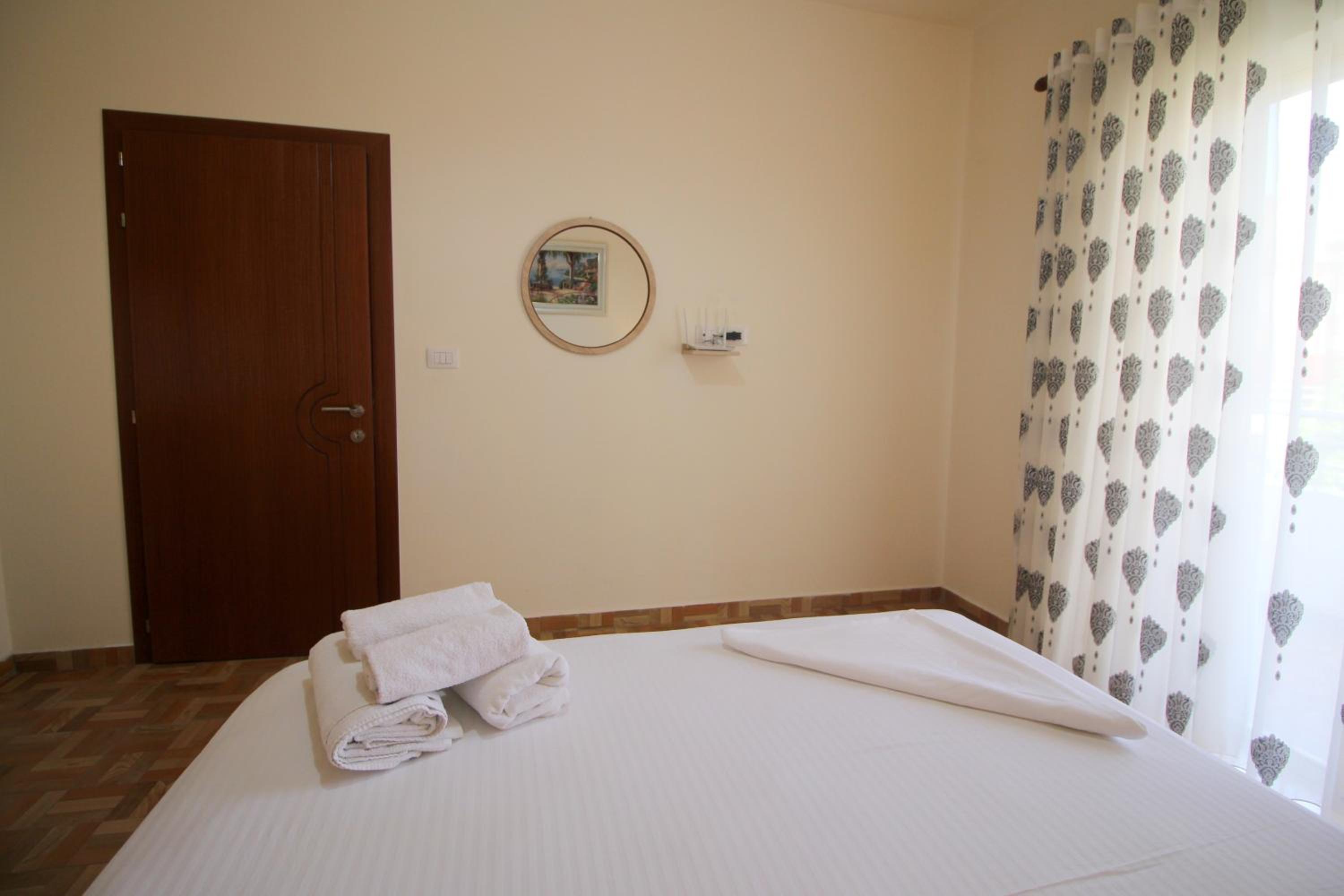 Doka Center Apartments