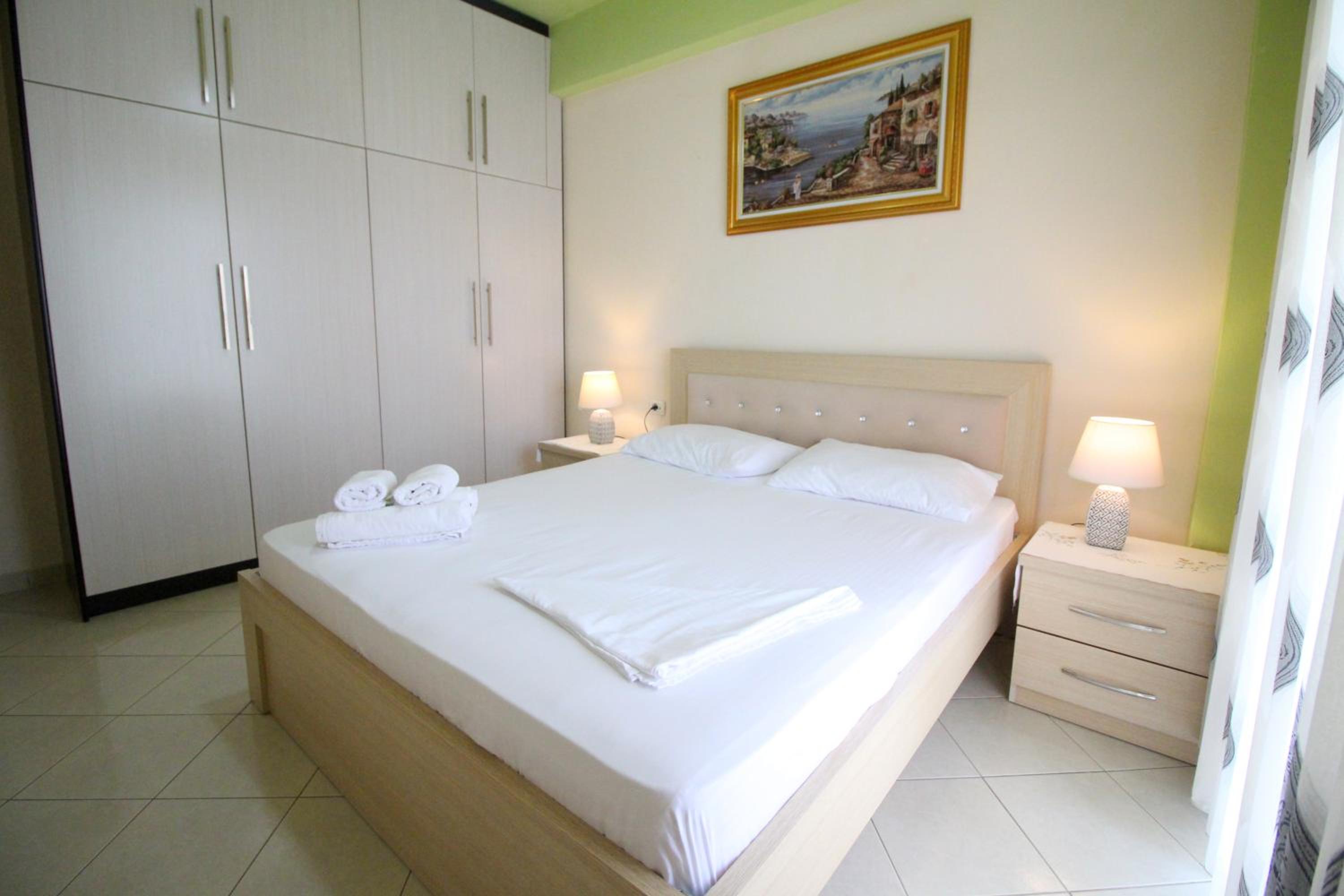 Doka Center Apartments