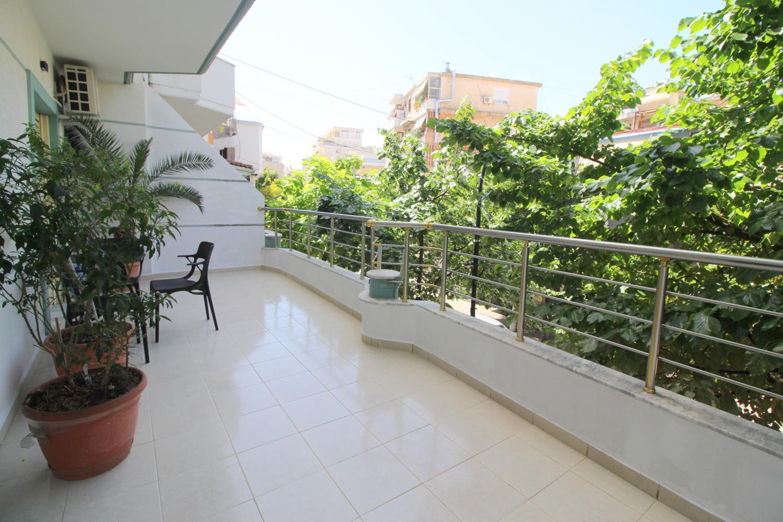 Doka Center Apartments
