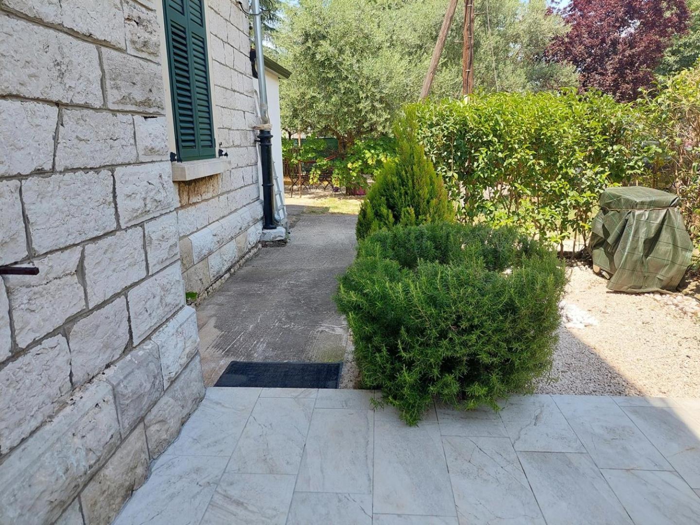 Studio Apartment Parenzana view 4