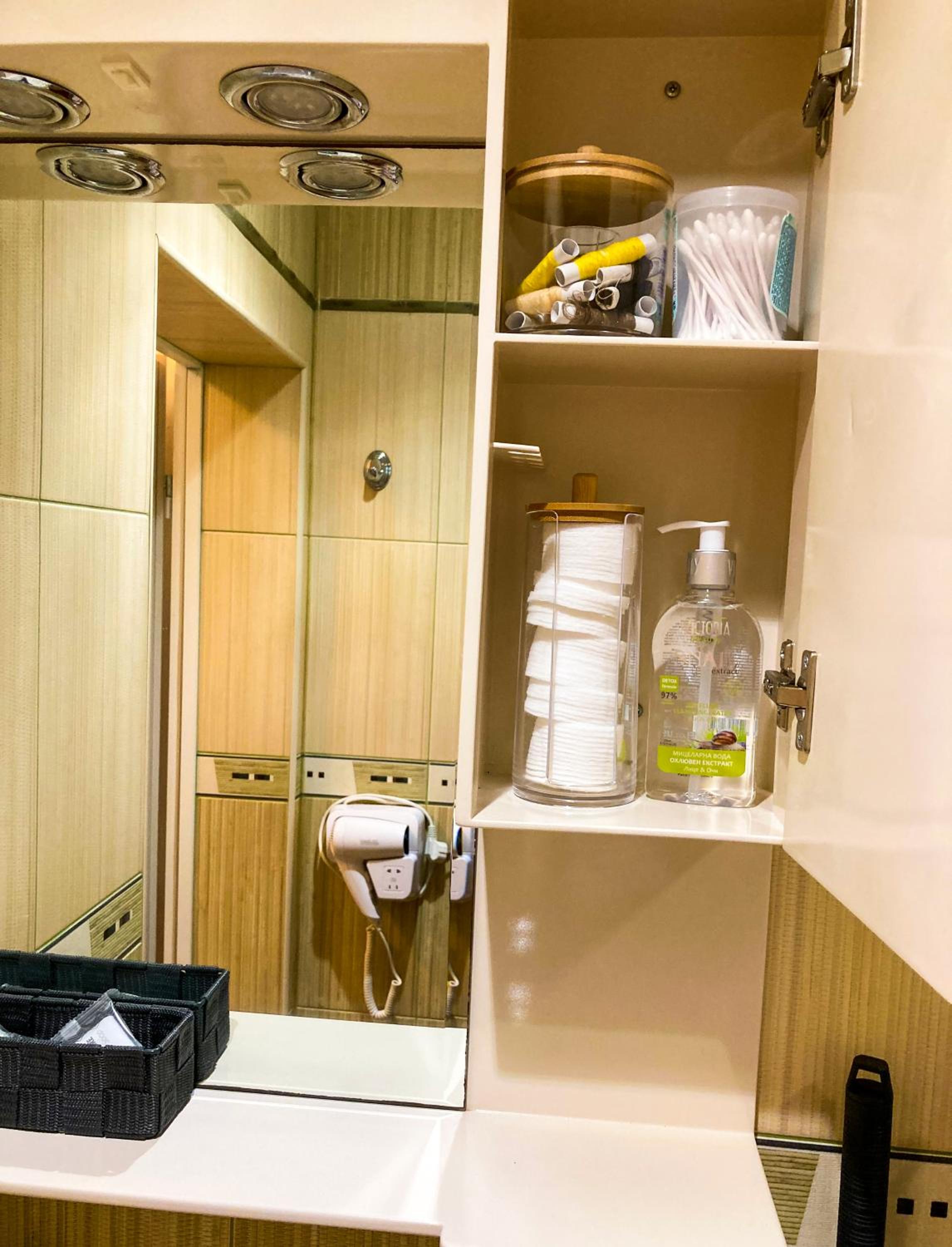 Two Bedroom Apartment - Alexandrovska - Top Location - Central Bus, Train and Marine Stations, next to Sea Garden and Beach