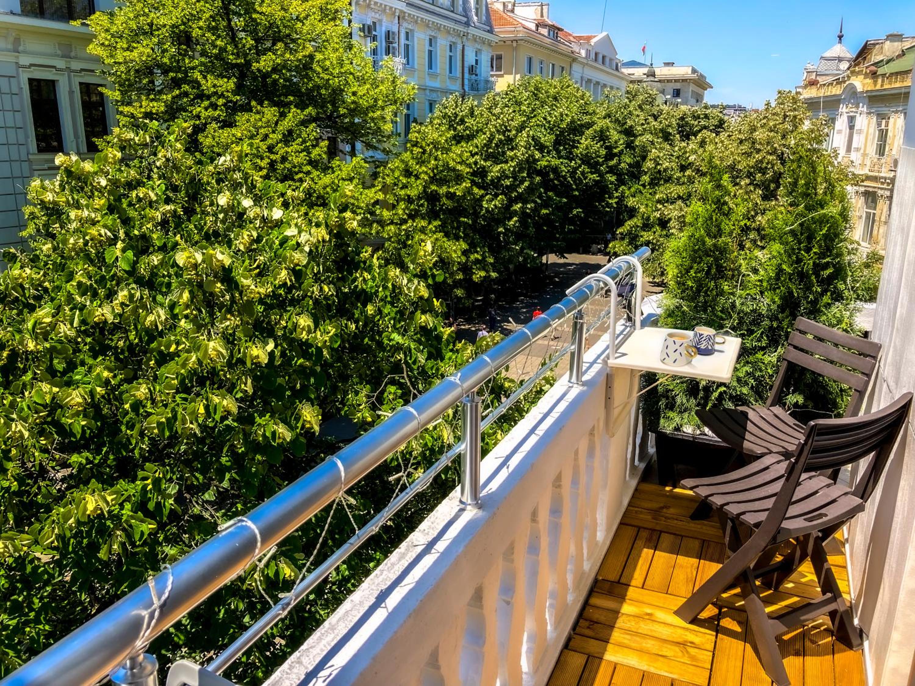 Two Bedroom Apartment - Alexandrovska - Top Location - Central Bus, Train and Marine Stations, next to Sea Garden and Beach