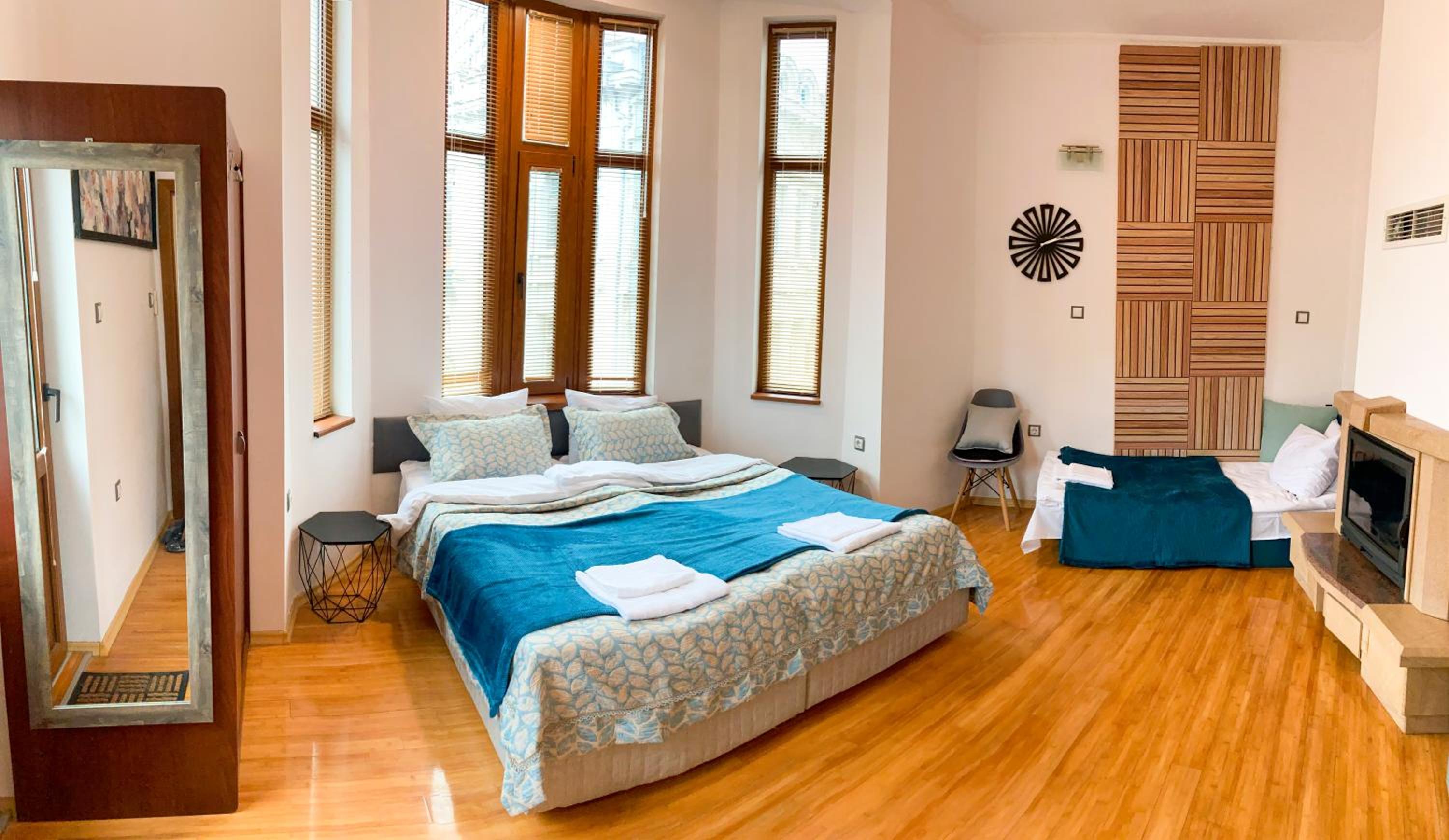 Two Bedroom Apartment - Alexandrovska - Top Location - Central Bus, Train and Marine Stations, next to Sea Garden and Beach