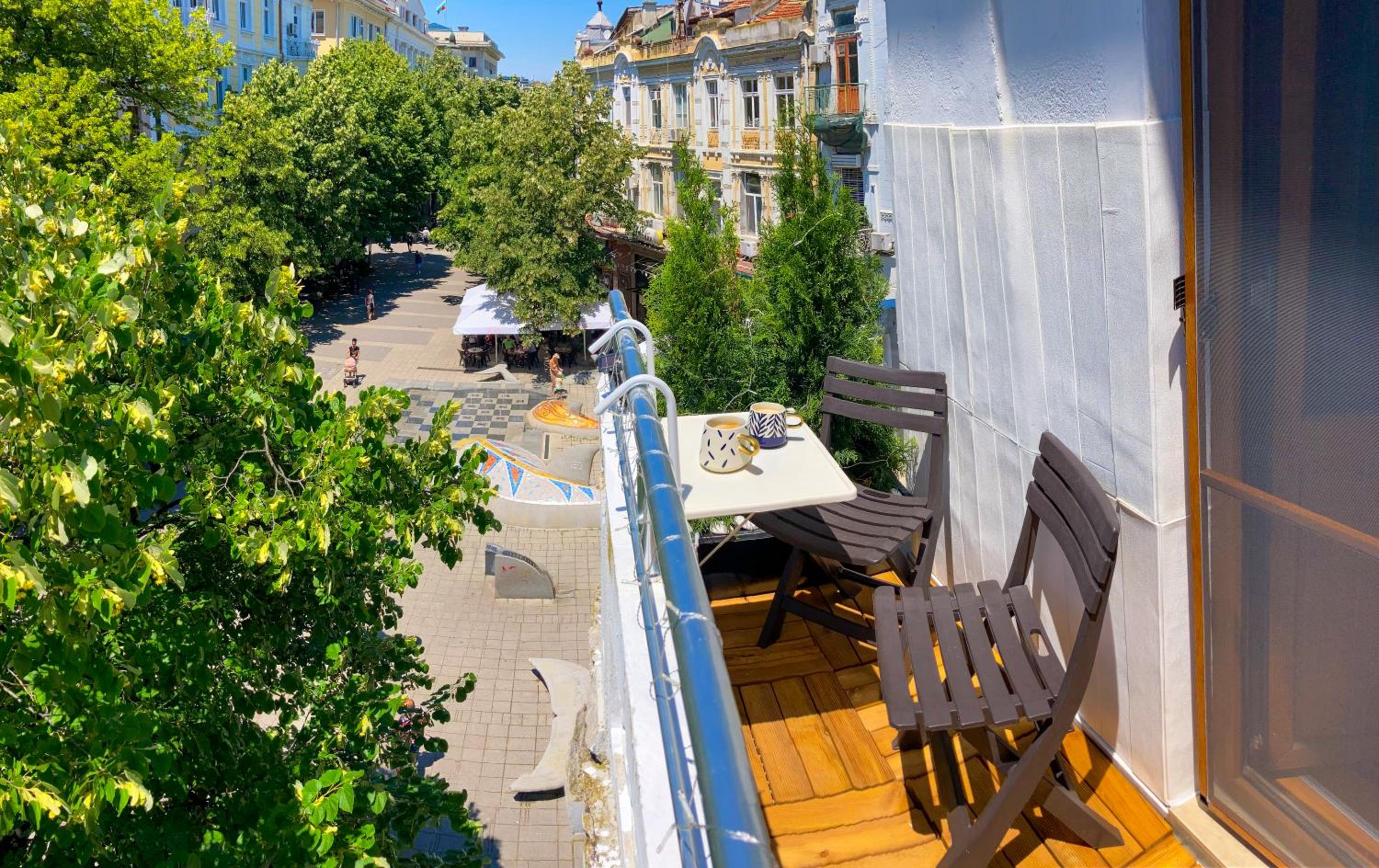 Two Bedroom Apartment - Alexandrovska - Top Location - Central Bus, Train and Marine Stations, next to Sea Garden and Beach