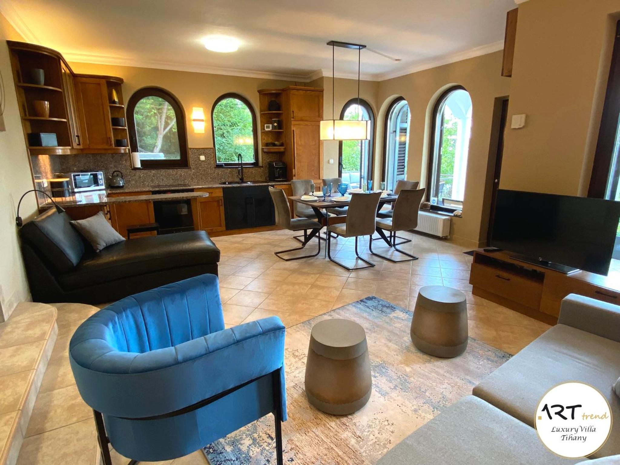 ARTtrend Luxury Villa view 3
