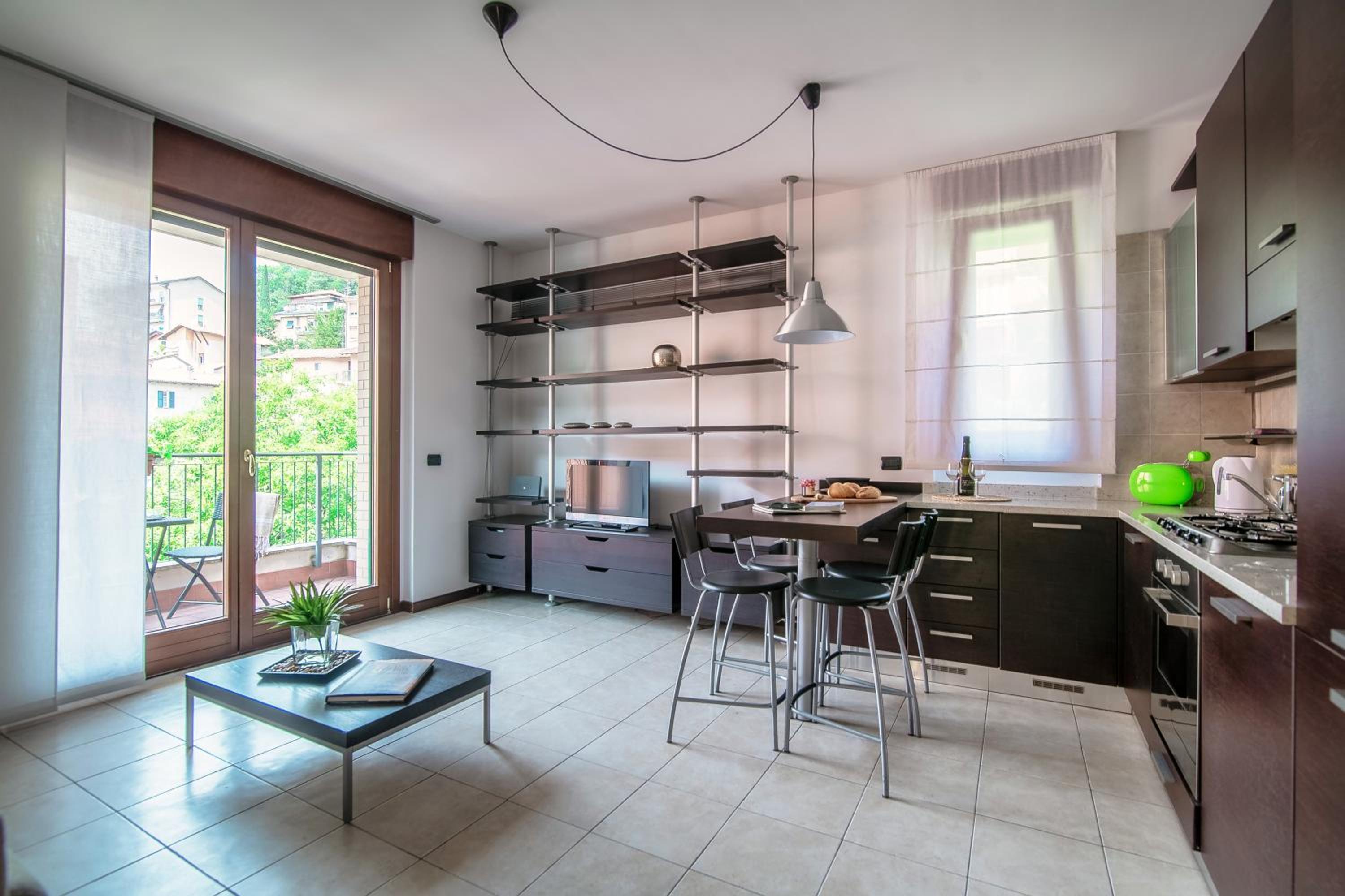 JOIVY Splendid Flat w Terrace near Lake Como photo 3