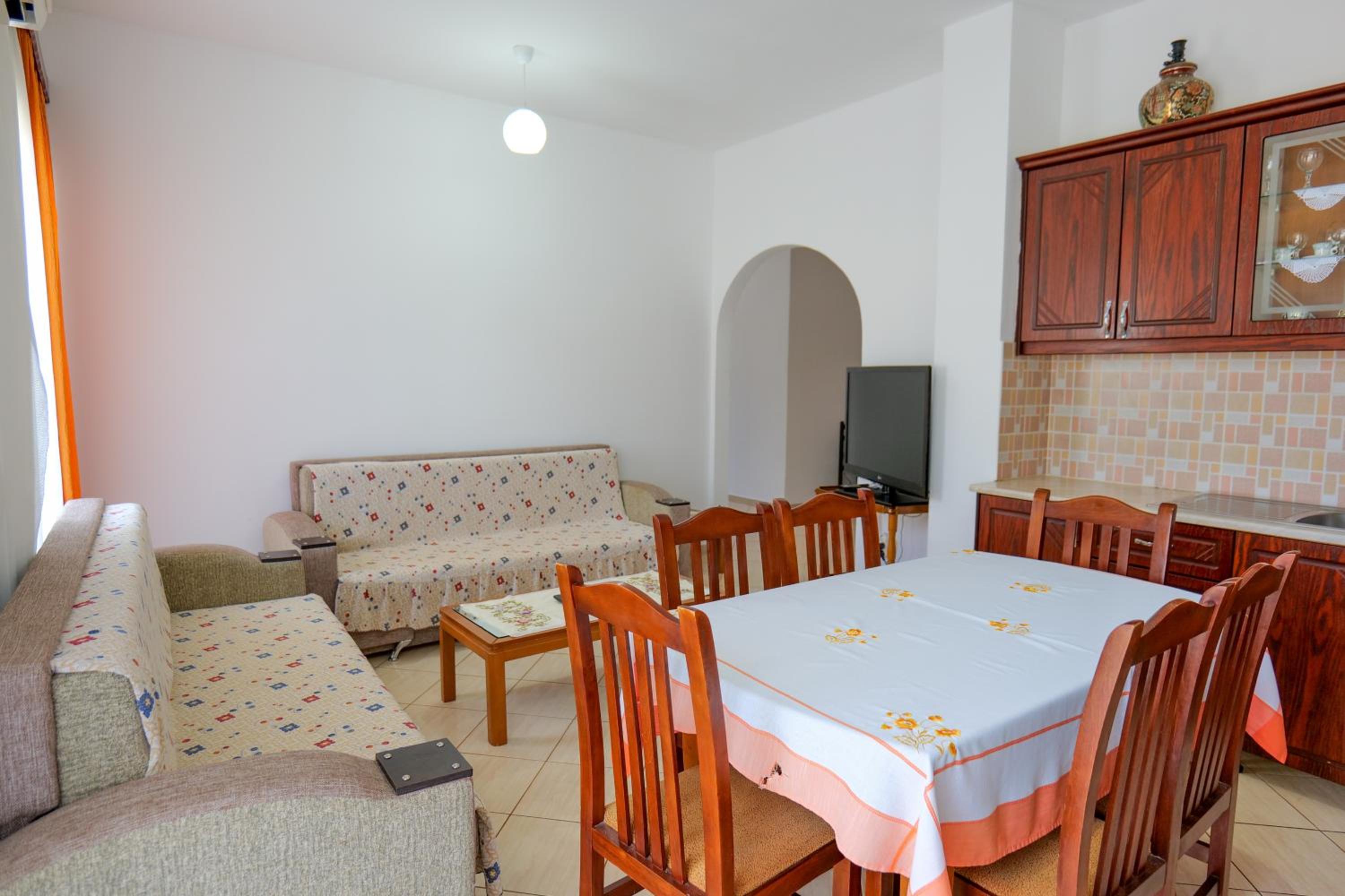 Ilias House