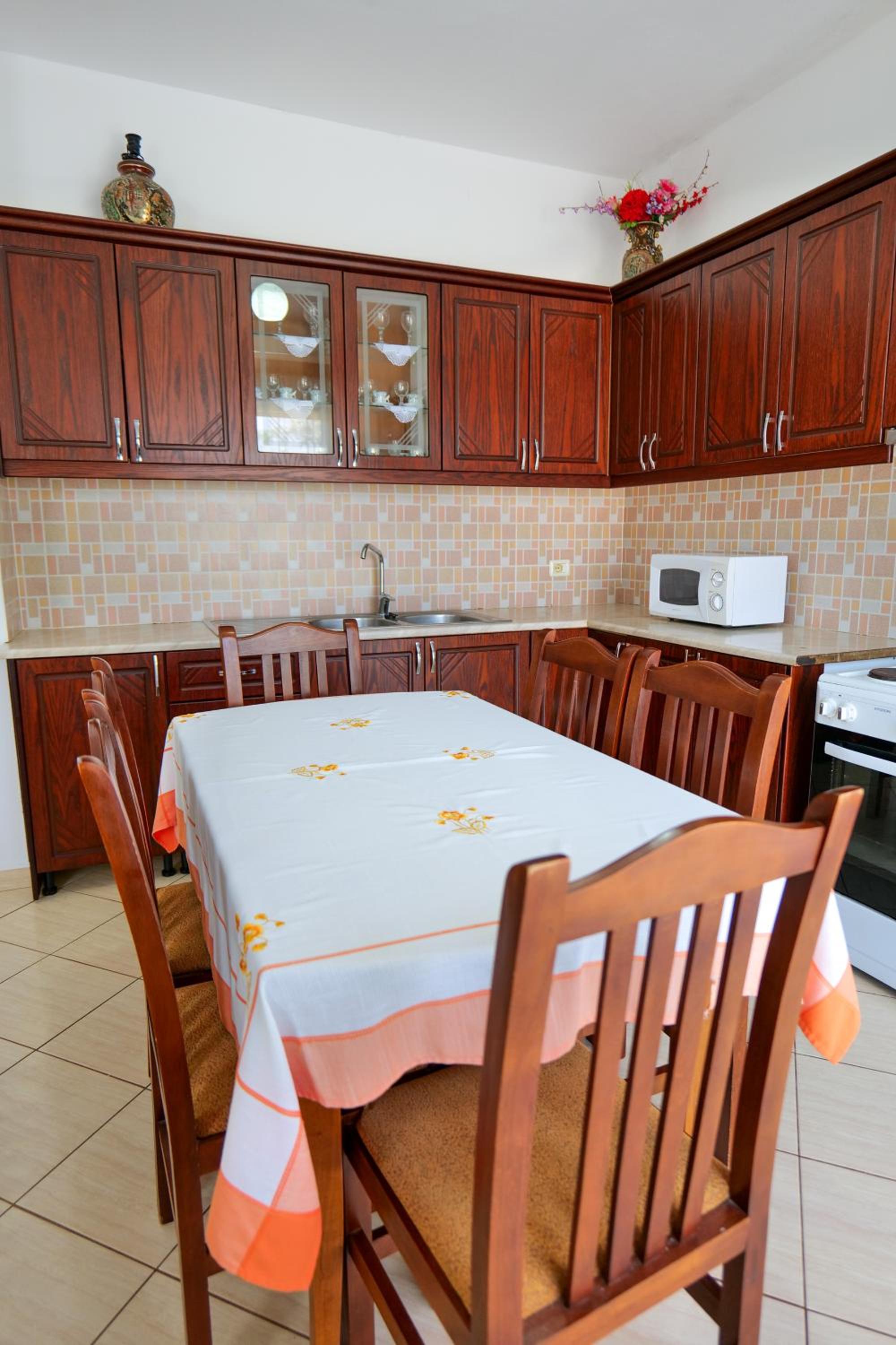 Ilias House