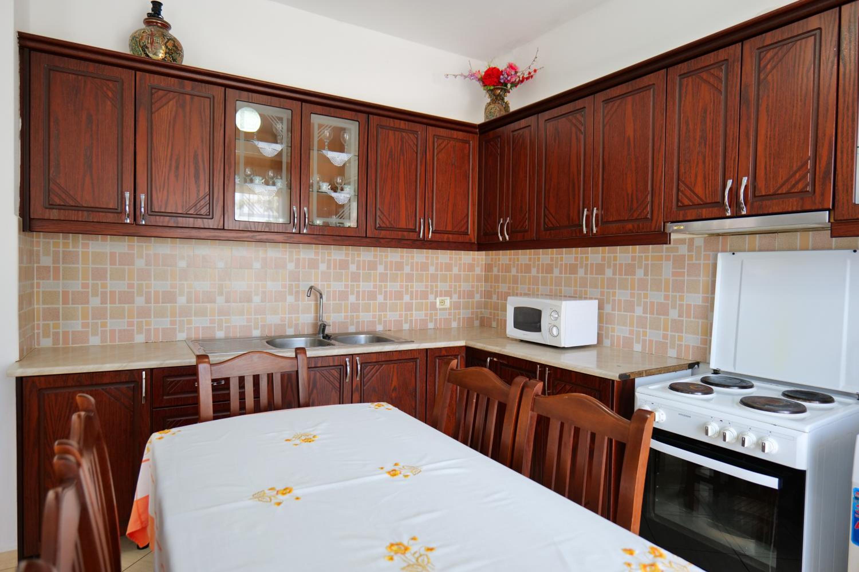 Ilias House